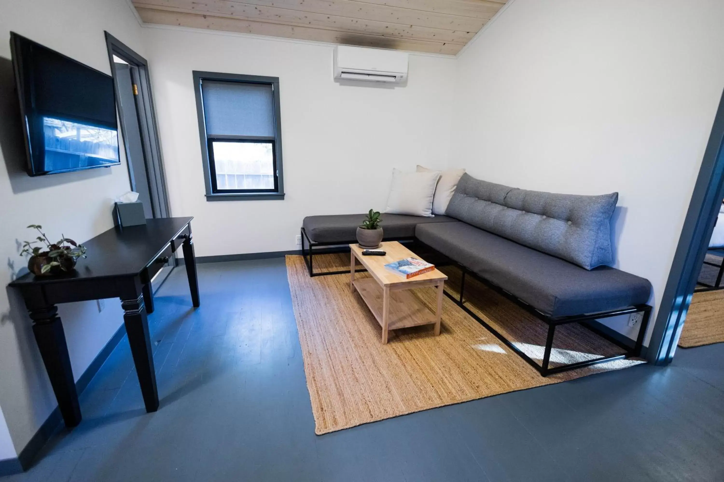 Living room, Seating Area in Piety Hill Cottages