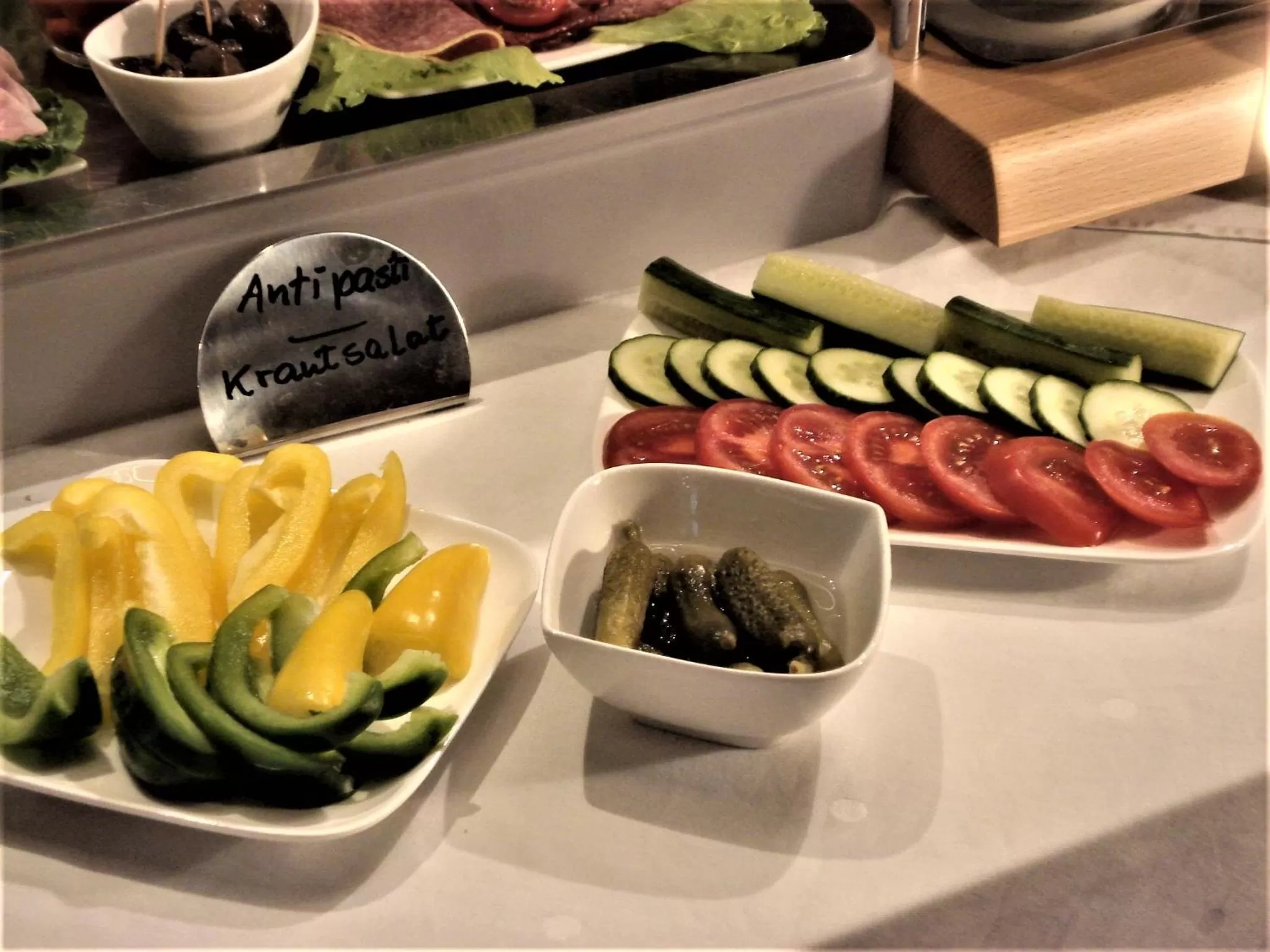 Buffet breakfast in Hotel Pension Zur Fährbrücke