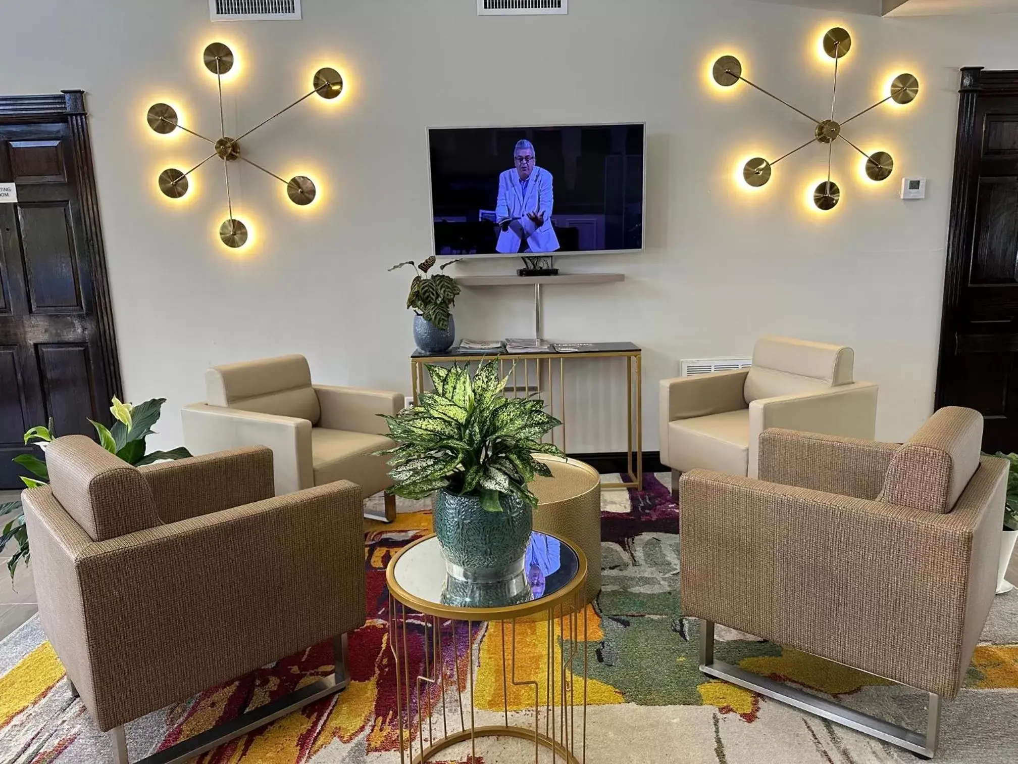 Lobby or reception, TV/Entertainment Center in Super 8 by Wyndham Ocean Springs Biloxi