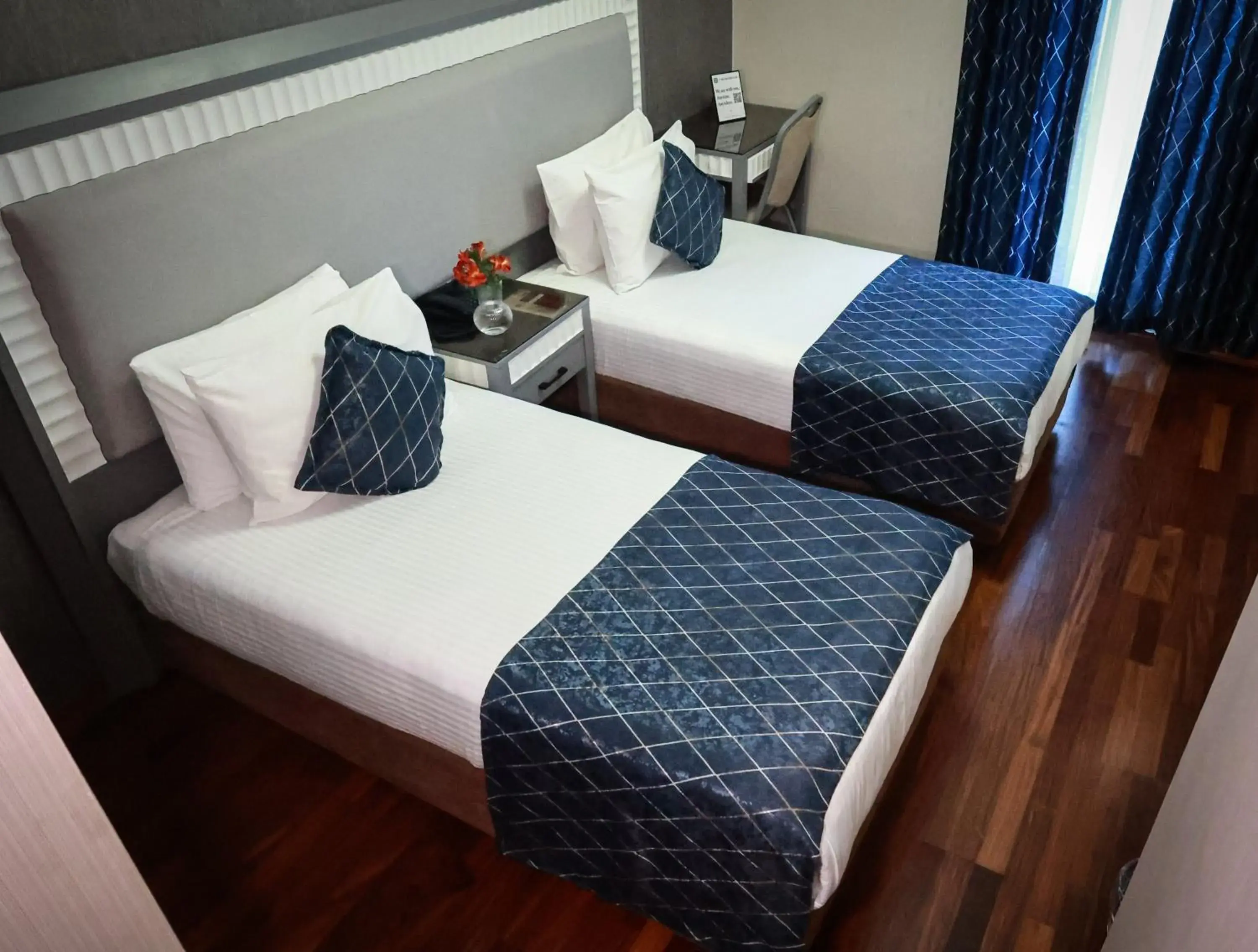 Bed in Nova Plaza Park Hotel