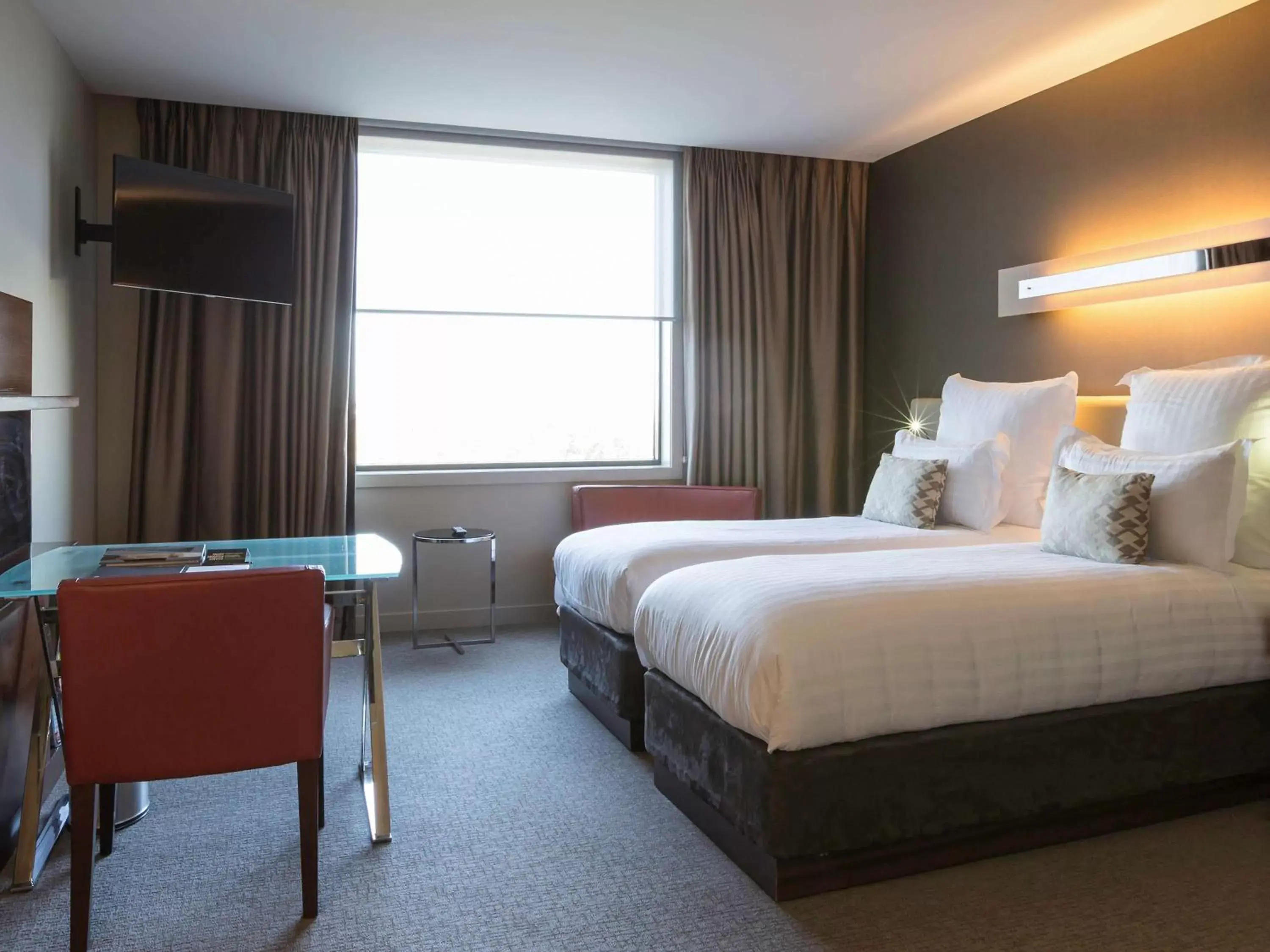 Photo of the whole room, Bed in Pullman at Sydney Olympic Park Hotel