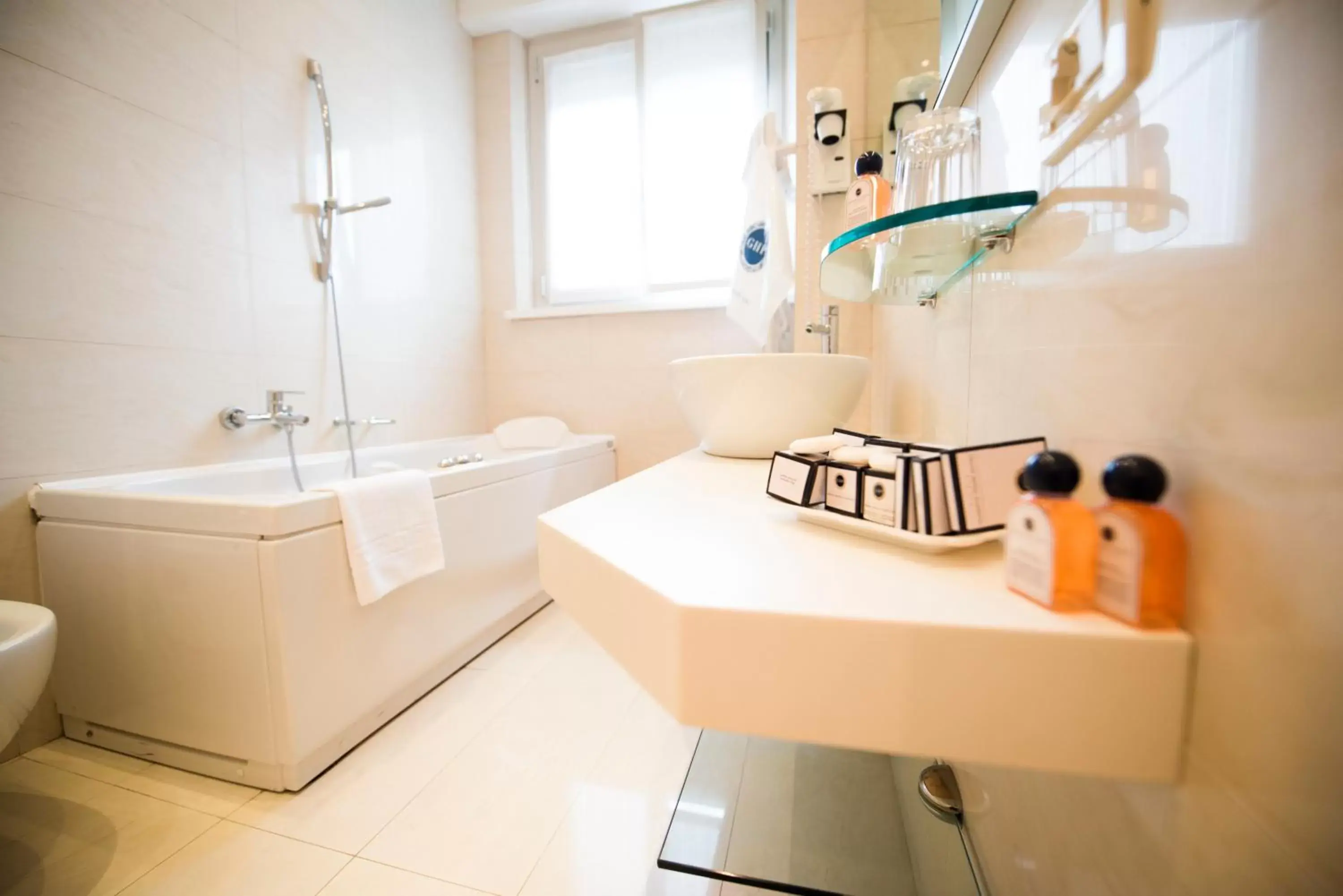 Bathroom in Grand Hotel Passetto