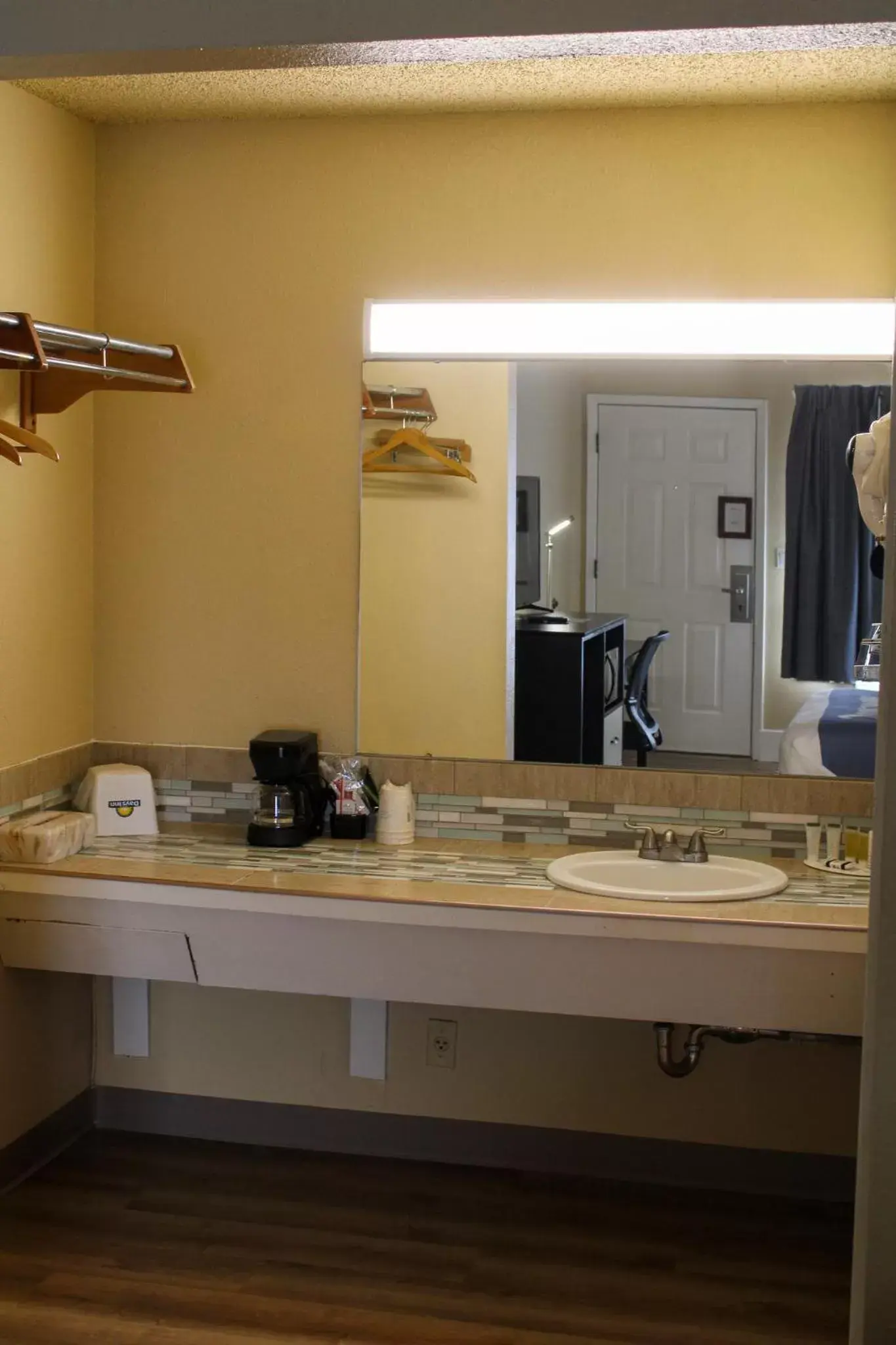 Bathroom in Days Inn by Wyndham Bend