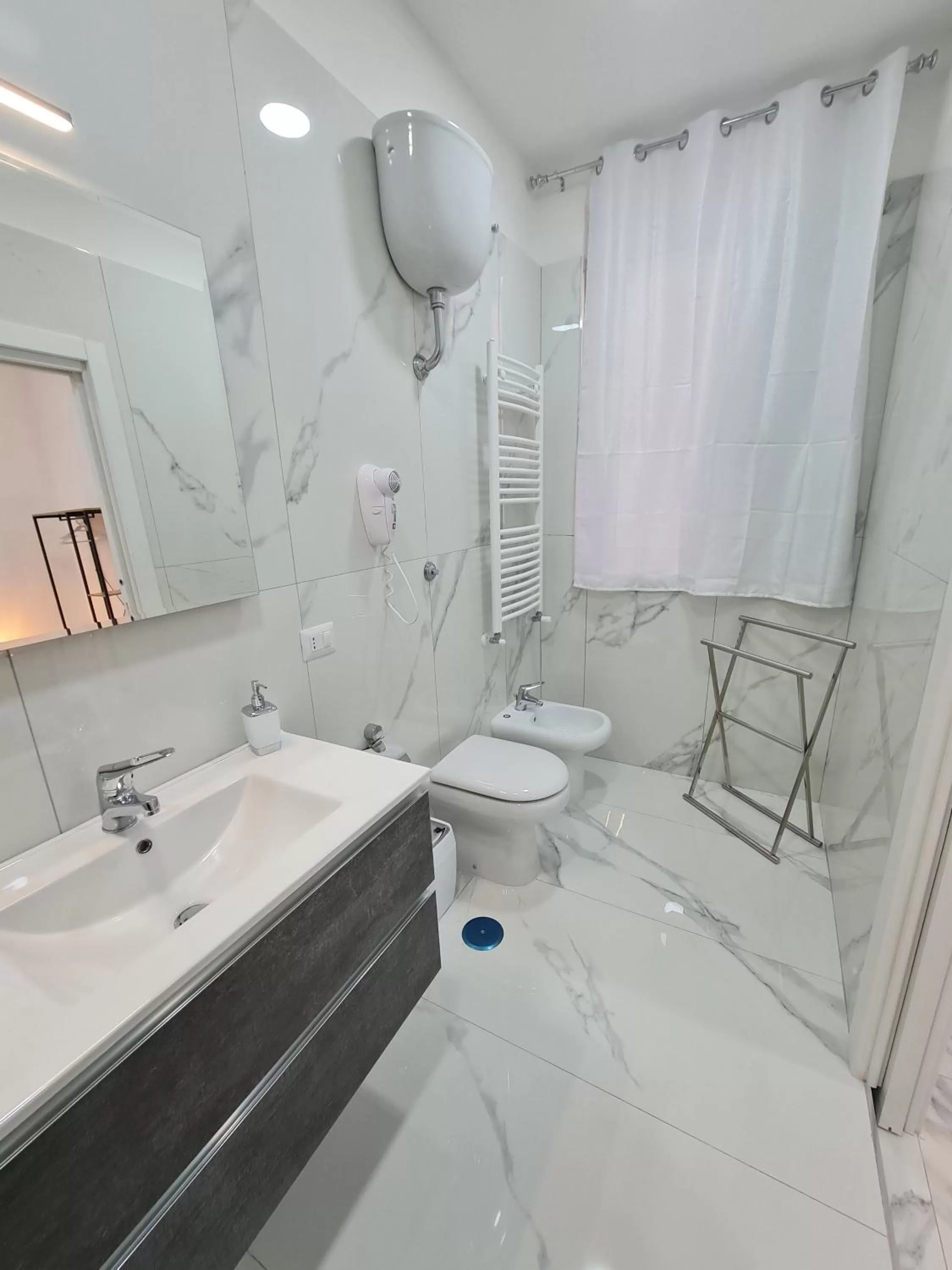 Bathroom in Lumacors House