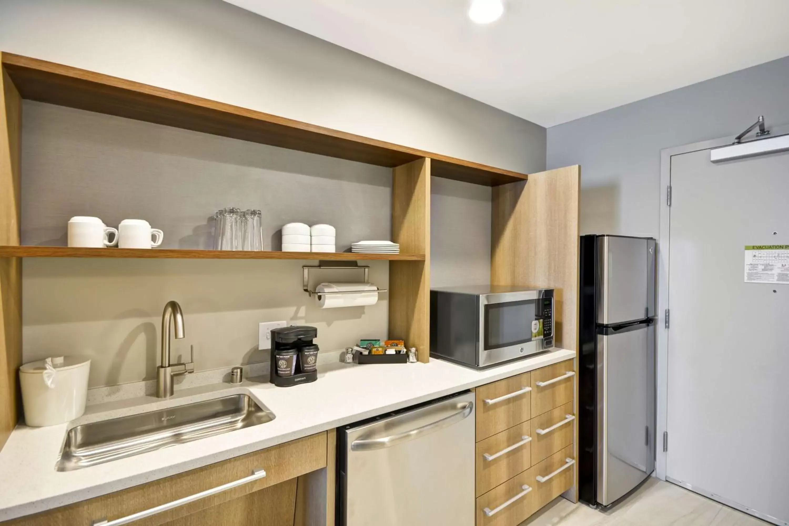 Kitchen or kitchenette, Kitchen/Kitchenette in Home2 Suites By Hilton Plano Richardson