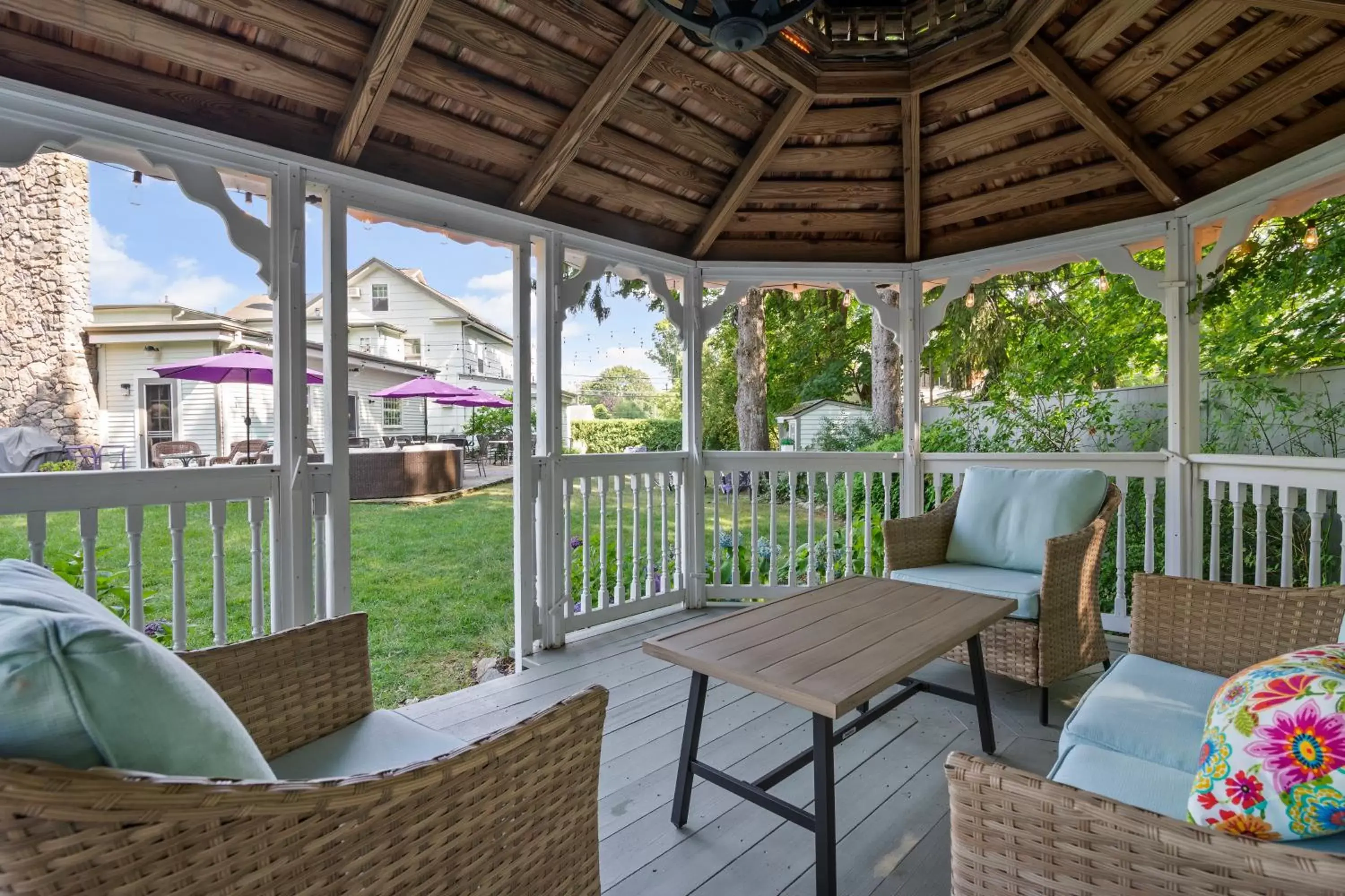 Balcony/Terrace, Restaurant/Places to Eat in Westbrook Inn Bed and Breakfast