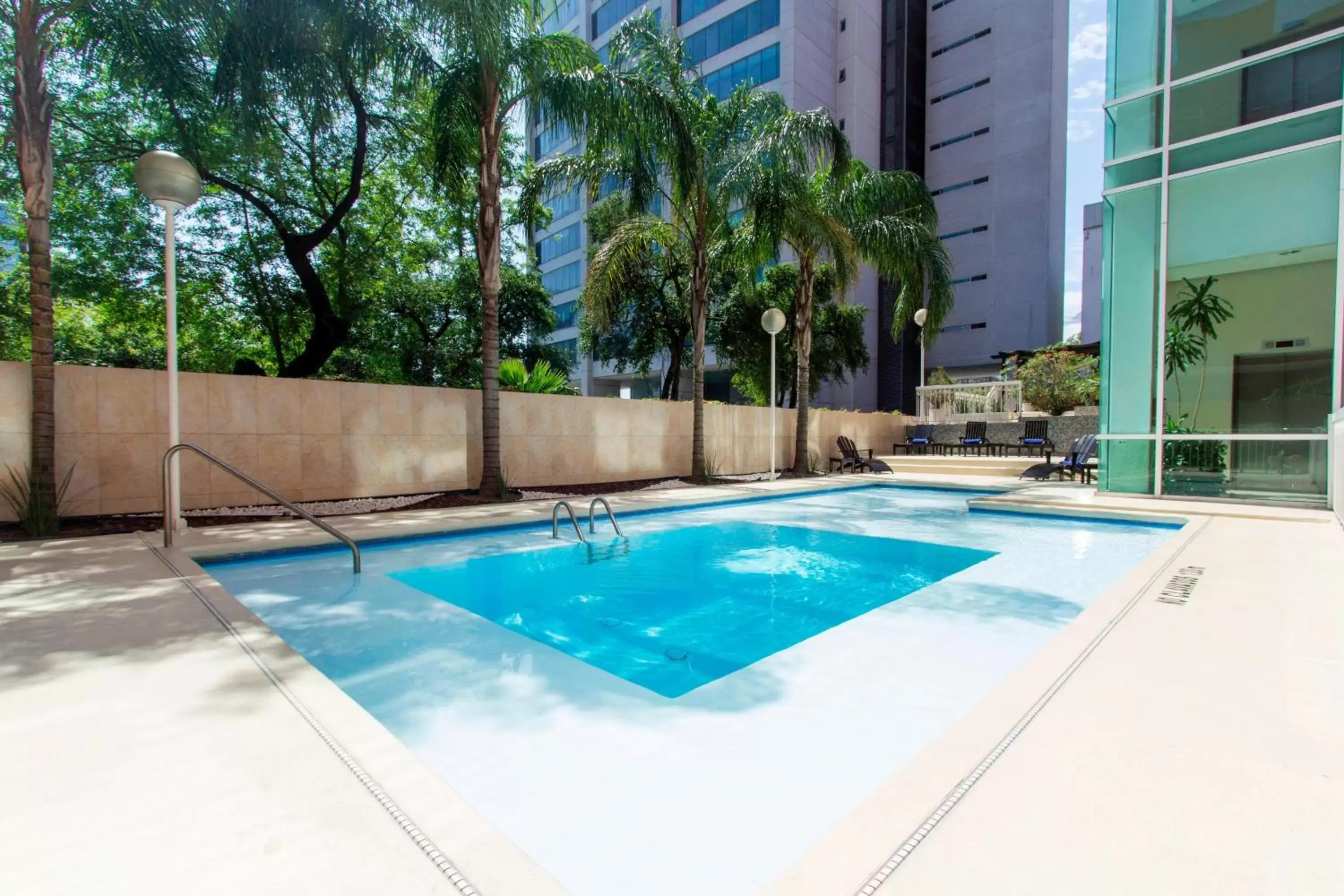 Swimming Pool in Courtyard Monterrey San Jeronimo