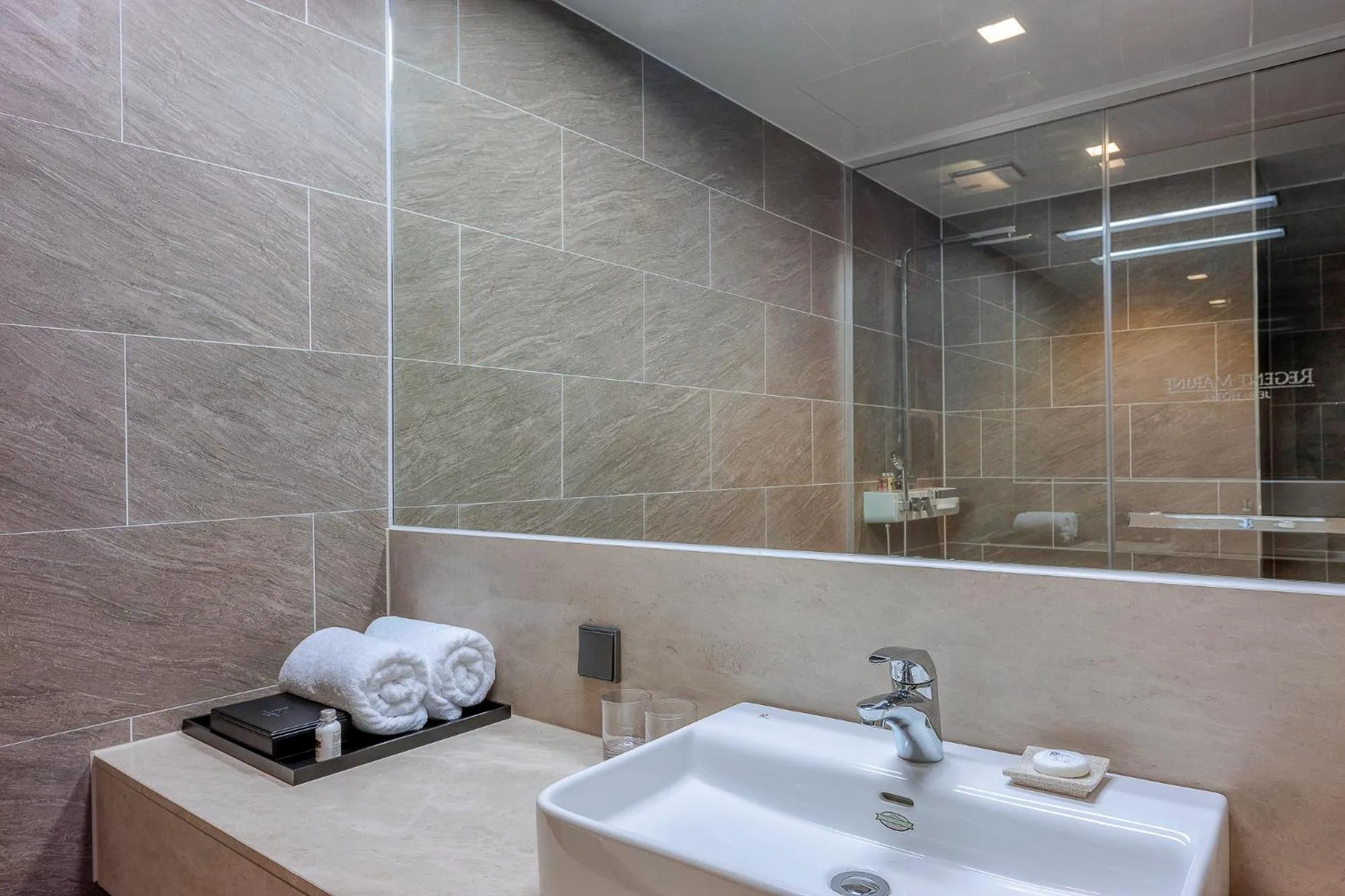 Bathroom in Hotel Regent Marine The Blue