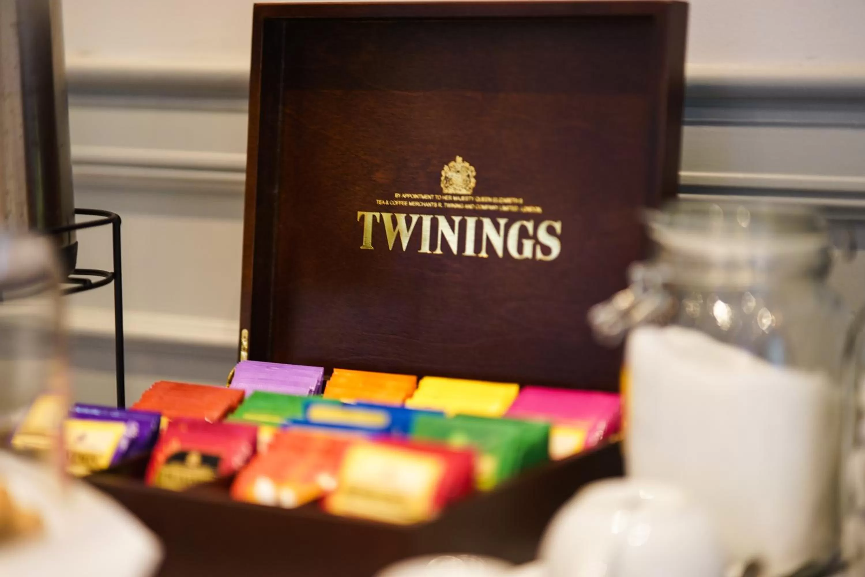 Coffee/tea facilities in Gwydyr Hotel