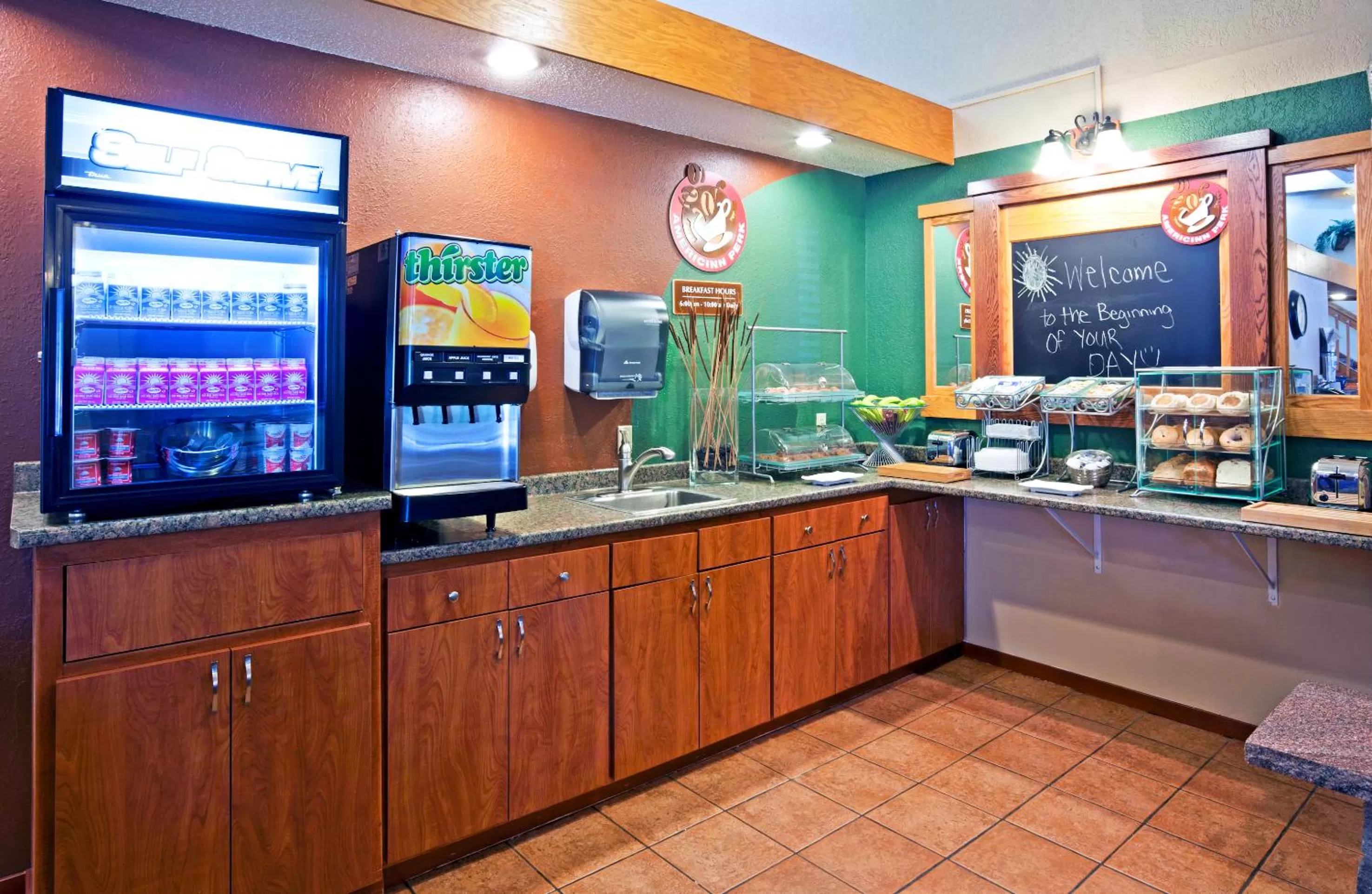 Restaurant/places to eat in AmericInn by Wyndham Fargo West Acres