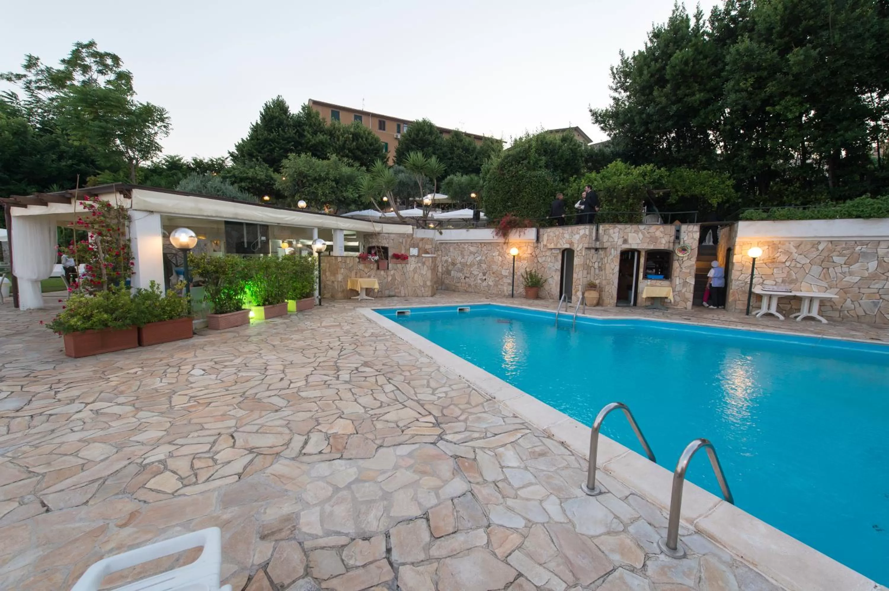 Property building in Hotel Bristol