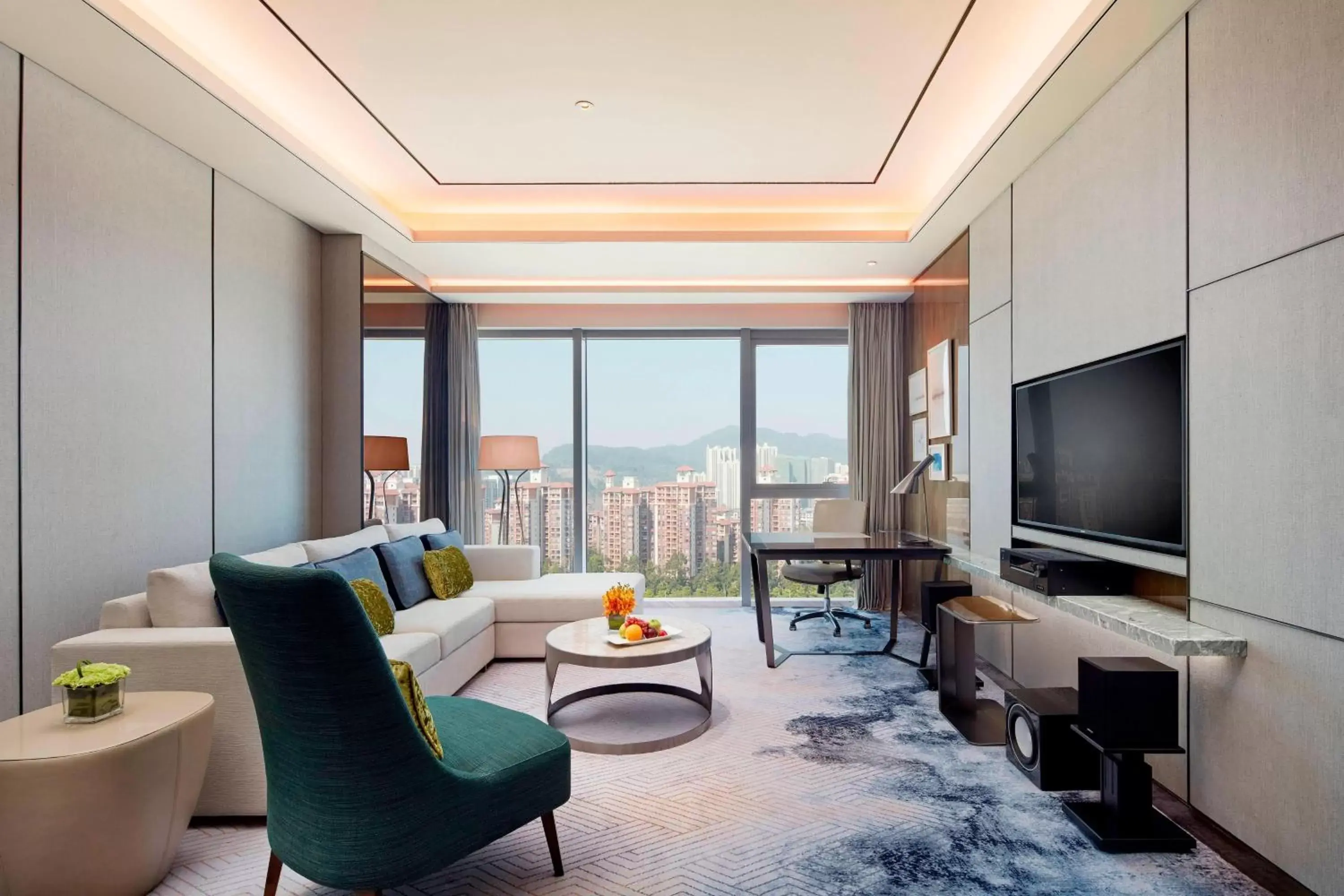 Living room, Seating Area in Sheraton Guangzhou Nansha Hotel