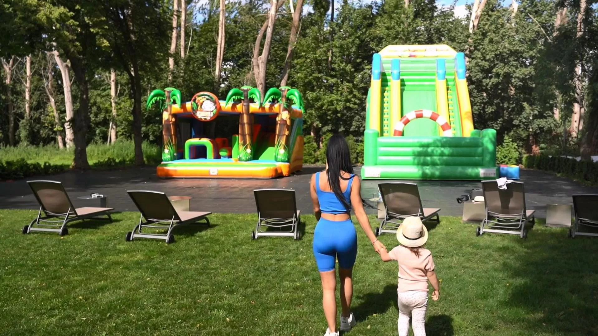 Natural landscape in AQUA HOUSE