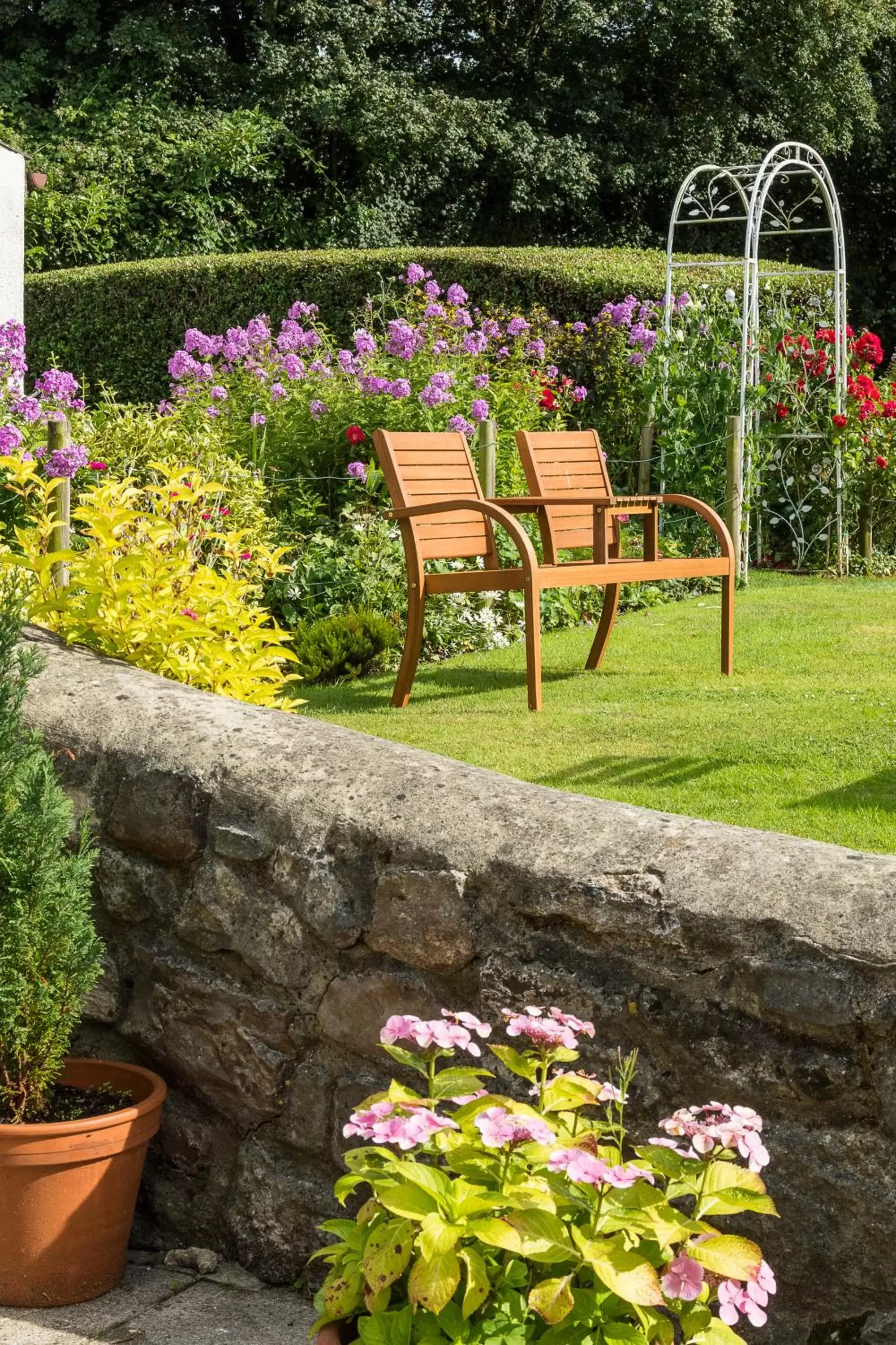 Garden in The Lordleaze Hotel And Restaurant