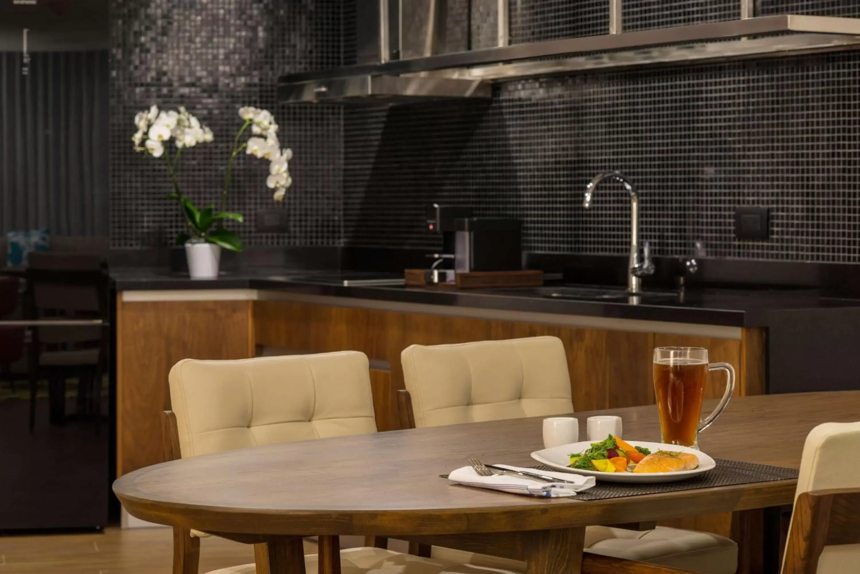 Two-Bedroom Suite with King Bed and Two Queen Beds in The Fives Downtown Hotel & Residences, Curio Collection by Hilton Two-Bedroom Suite with King Bed and Two Queen Beds in The Fives Downtown Hotel & Residences, Curio Collection by Hilton