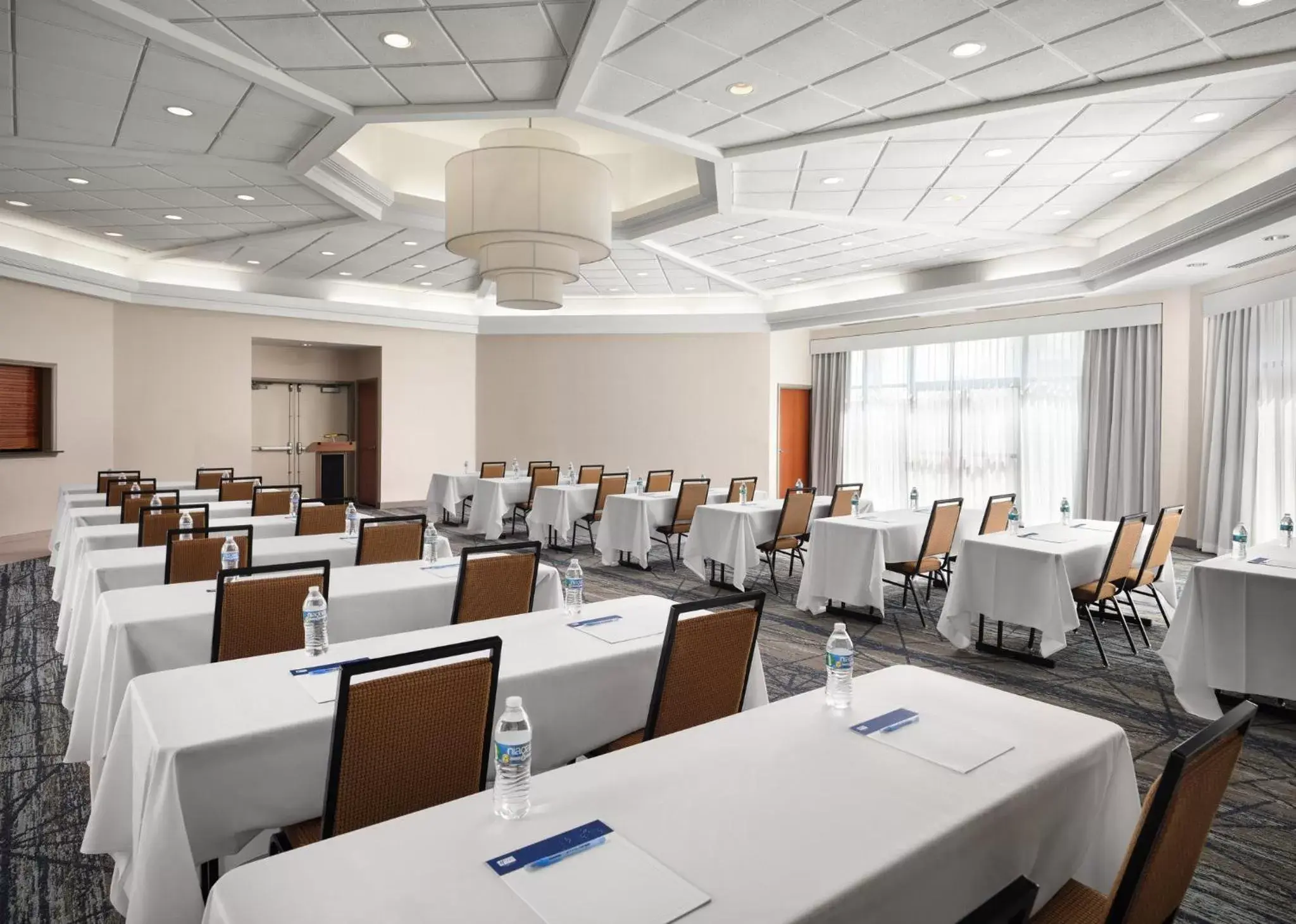 Banquet/Function facilities in Holiday Inn Express and Suites New Orleans Airport, an IHG Hotel