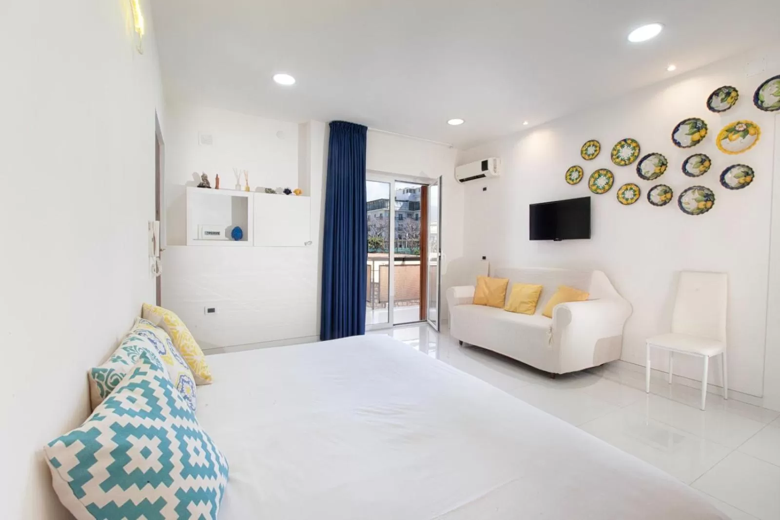 Living room, Seating Area in SORRENTO HOME