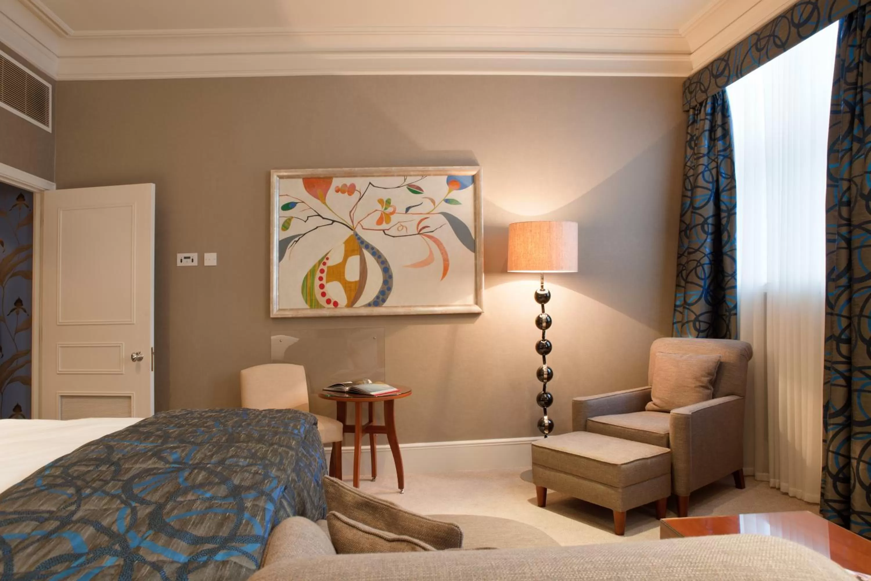 Photo of the whole room, Bed in The Chester Grosvenor