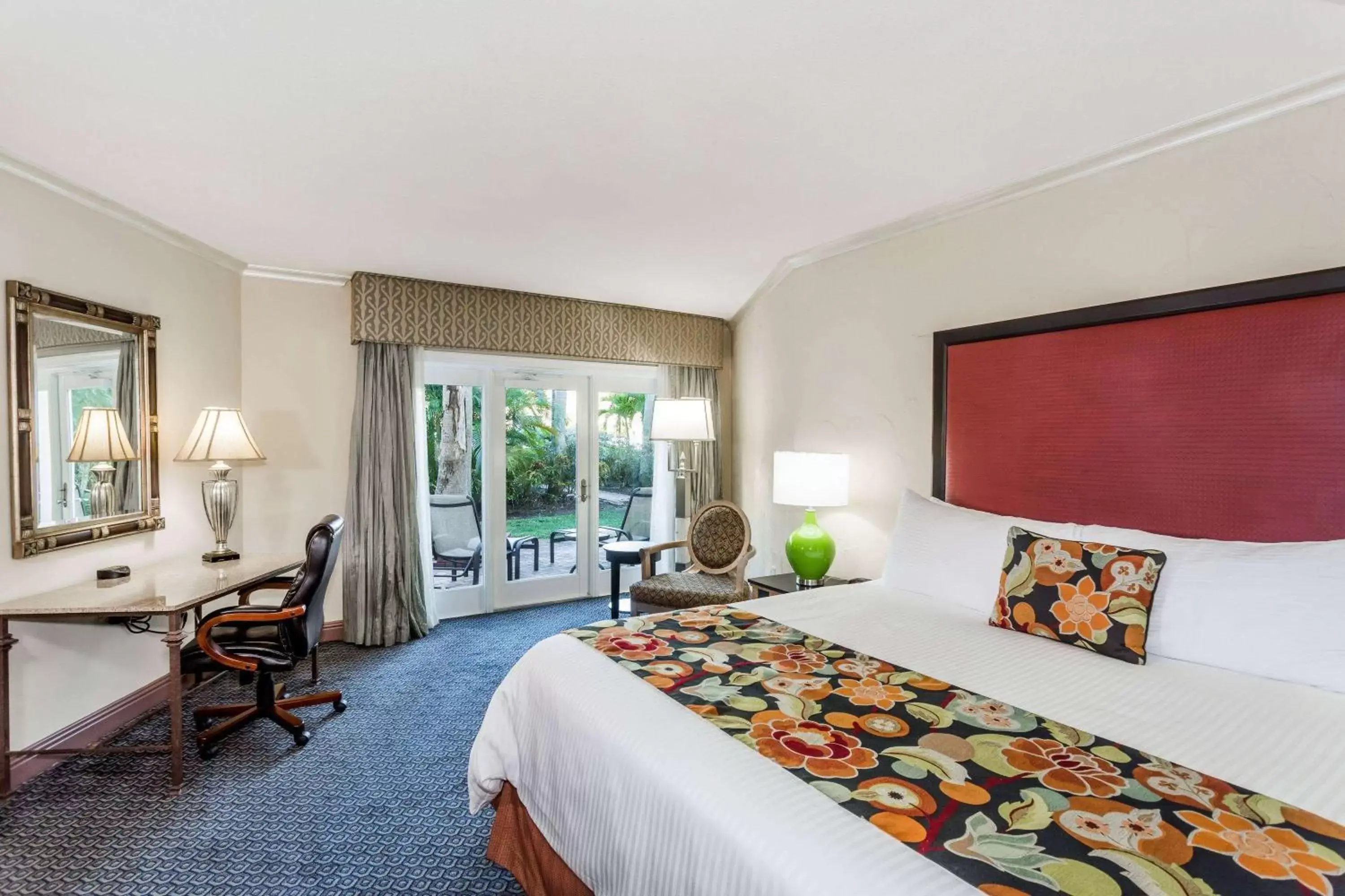 Photo of the whole room, Bed in Safety Harbor Resort & Spa Trademark Collection by Wyndham