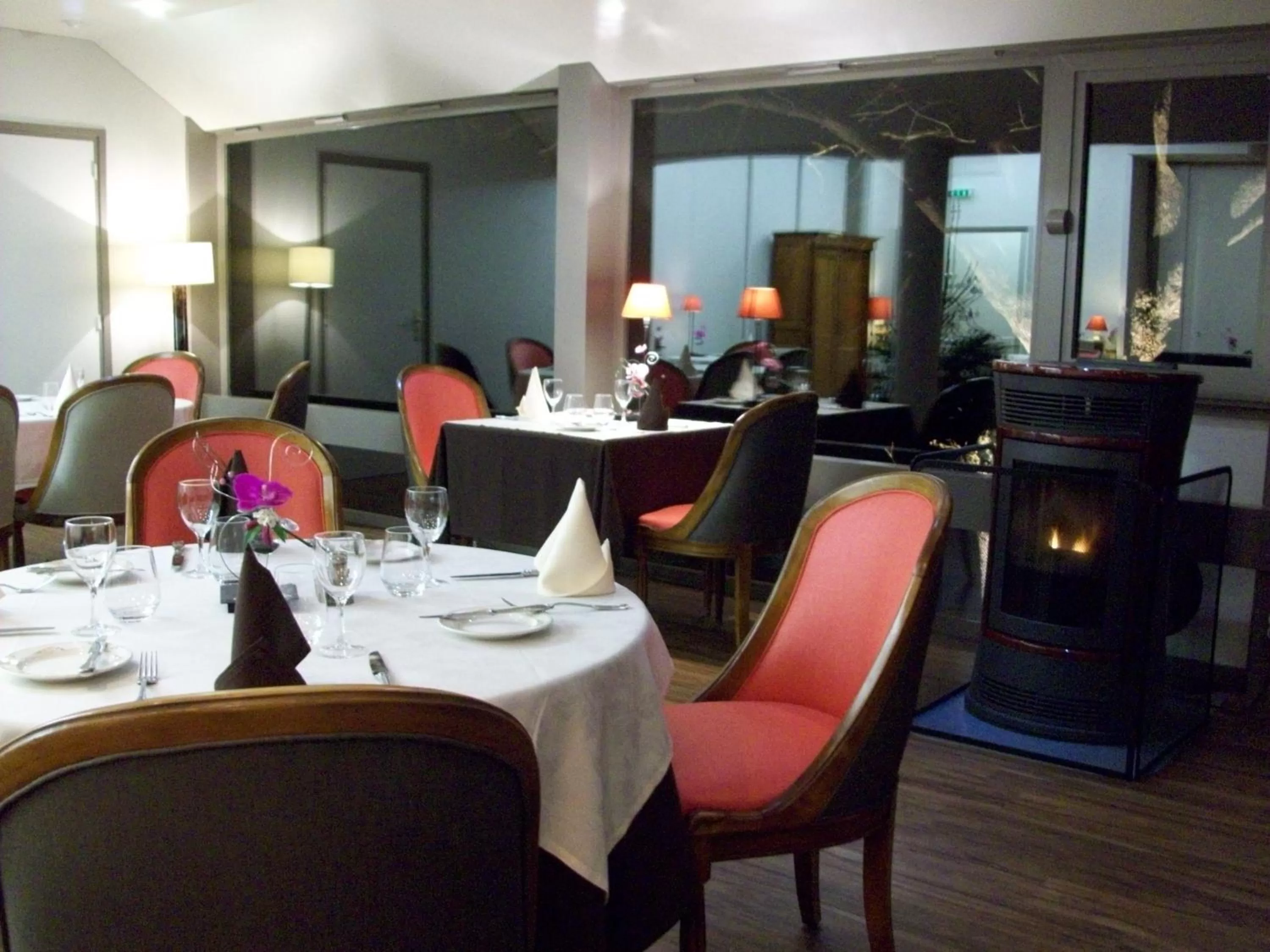 Restaurant/places to eat in Best Western Auray le Loch