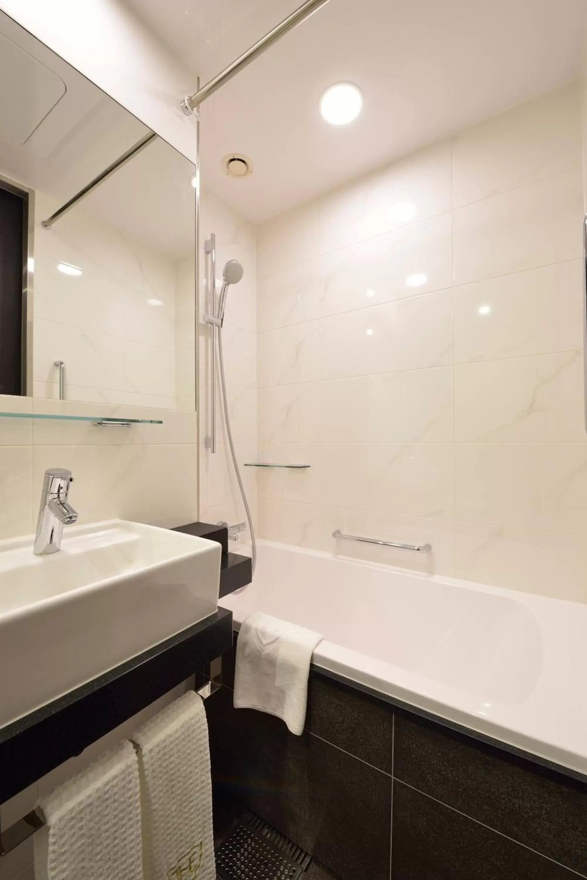 Shower, Bathroom in The Royal Park Hotel Tokyo Haneda