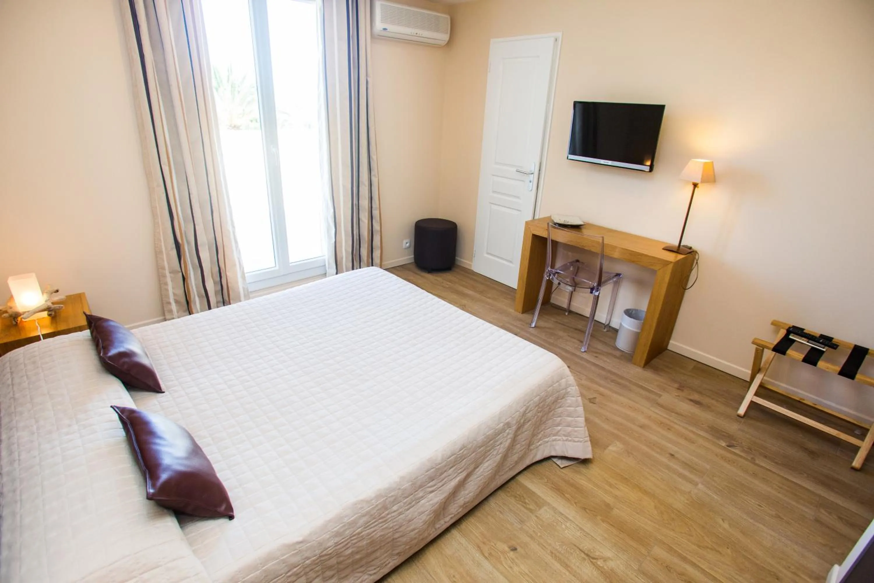 Bedroom, Bed in Hotel Cesario