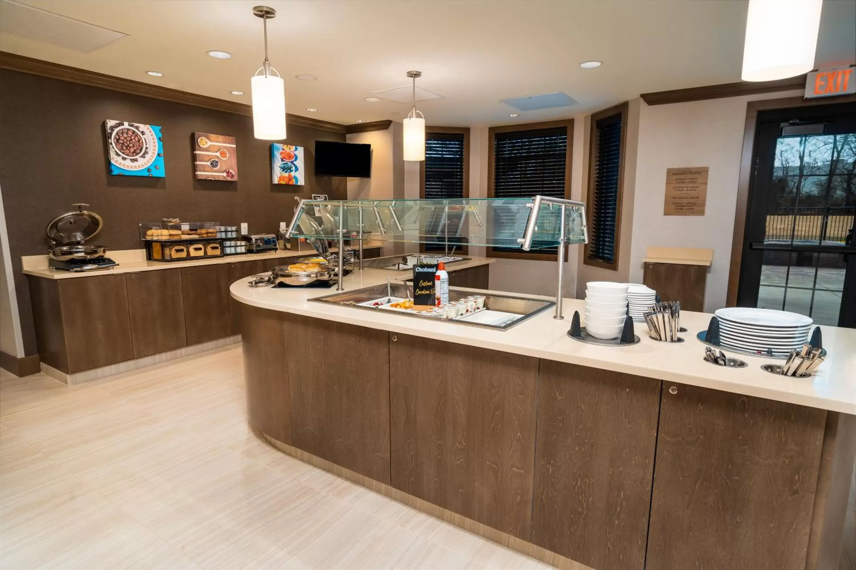 Breakfast, Kitchen/Kitchenette in Staybridge Suites - Washington DC East - Largo, an IHG Hotel