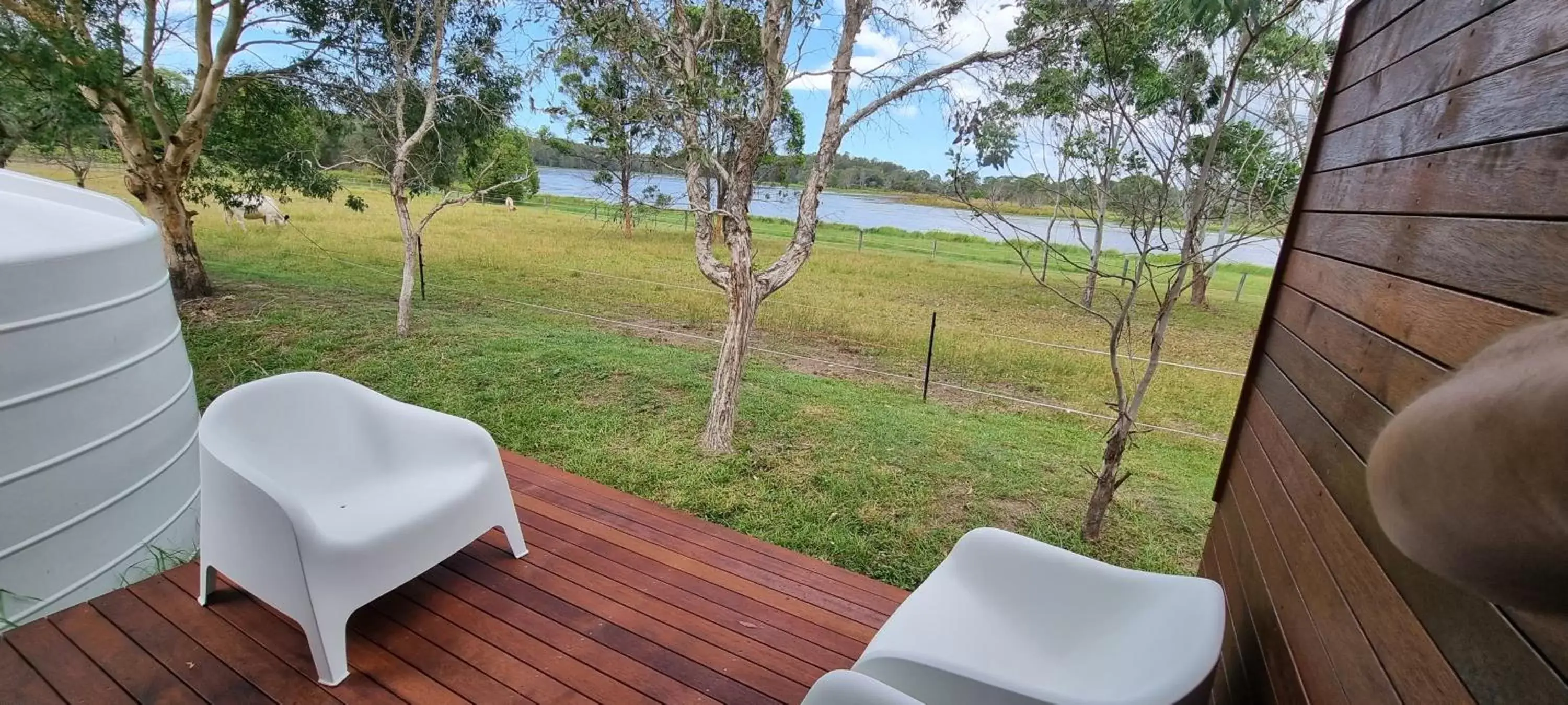 Patio in Narangba Motel (formerly Brisbane North B&B and Winery)