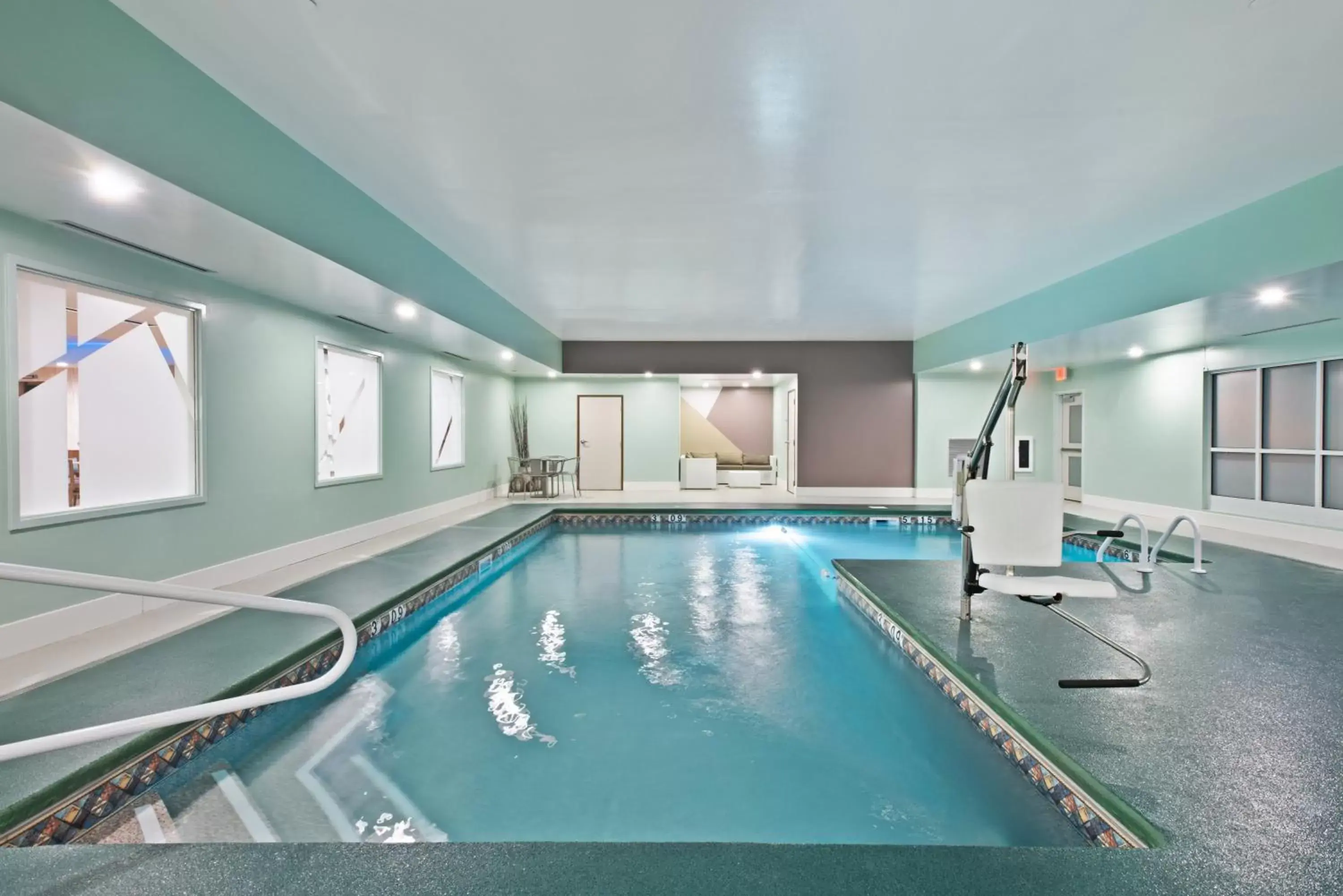 Swimming pool in Holiday Inn Express & Suites New Cumberland by IHG Swimming pool in Holiday Inn Express & Suites New Cumberland by IHG