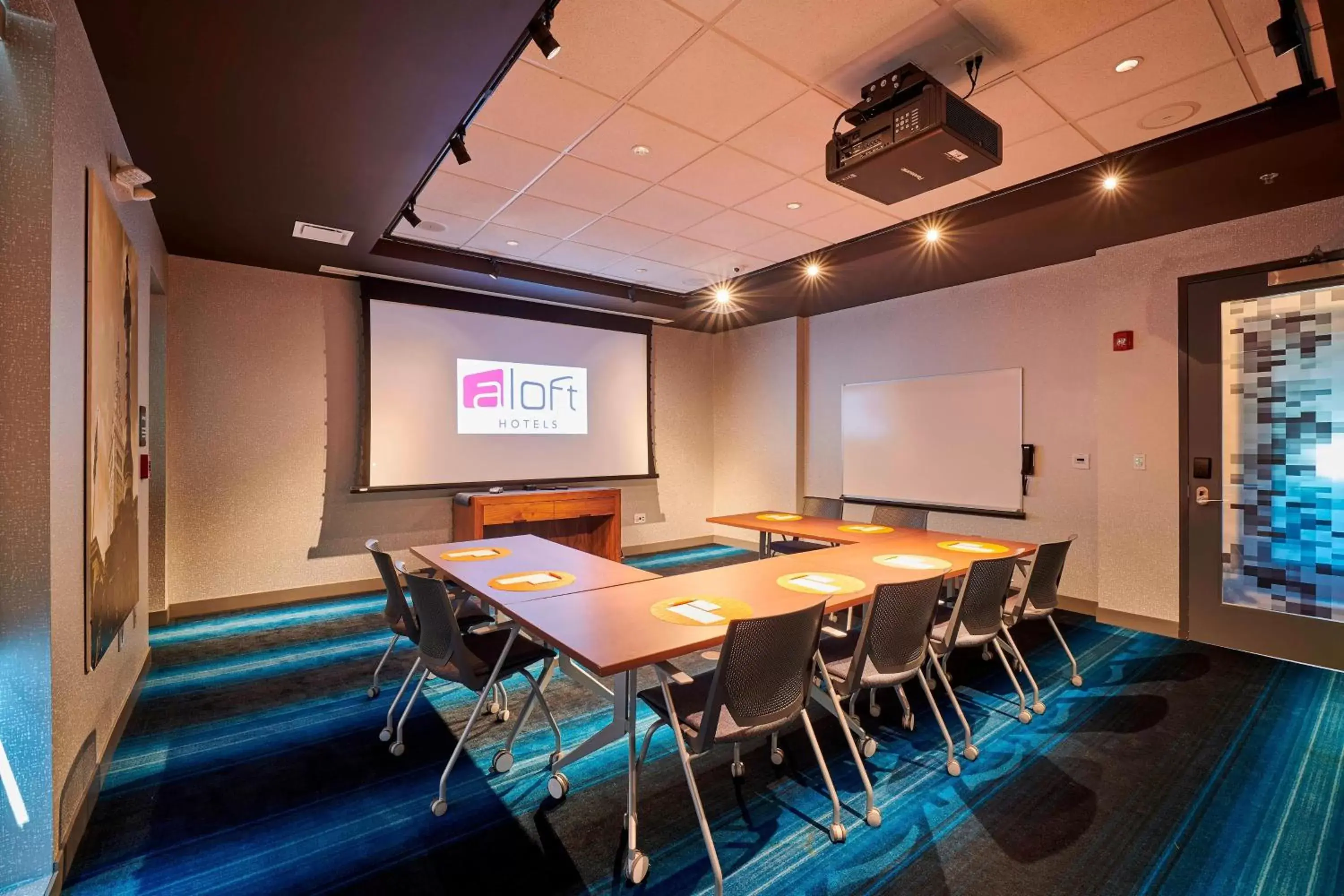 Meeting/conference room in Aloft Cleveland Airport