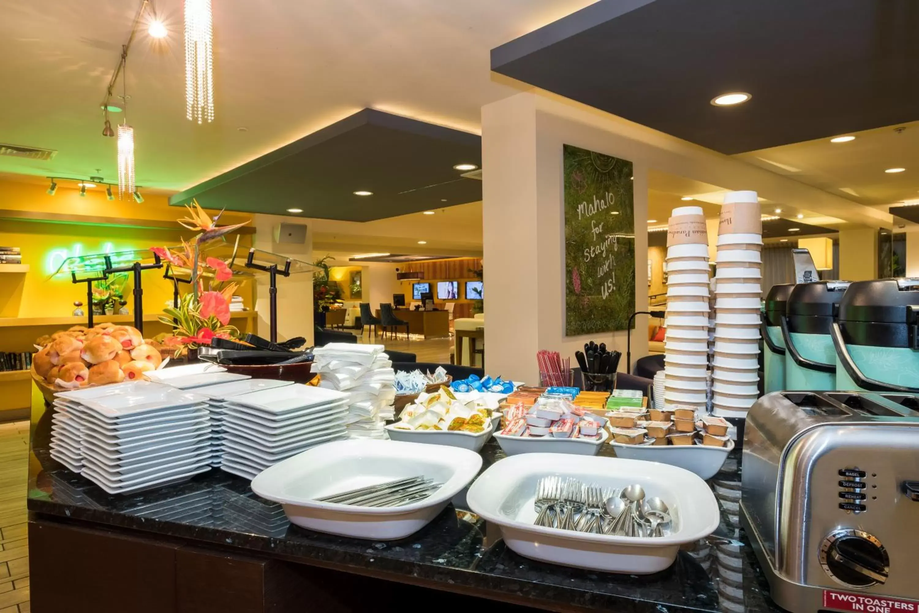 Continental breakfast, Restaurant/Places to Eat in VIVE Hotel Waikiki