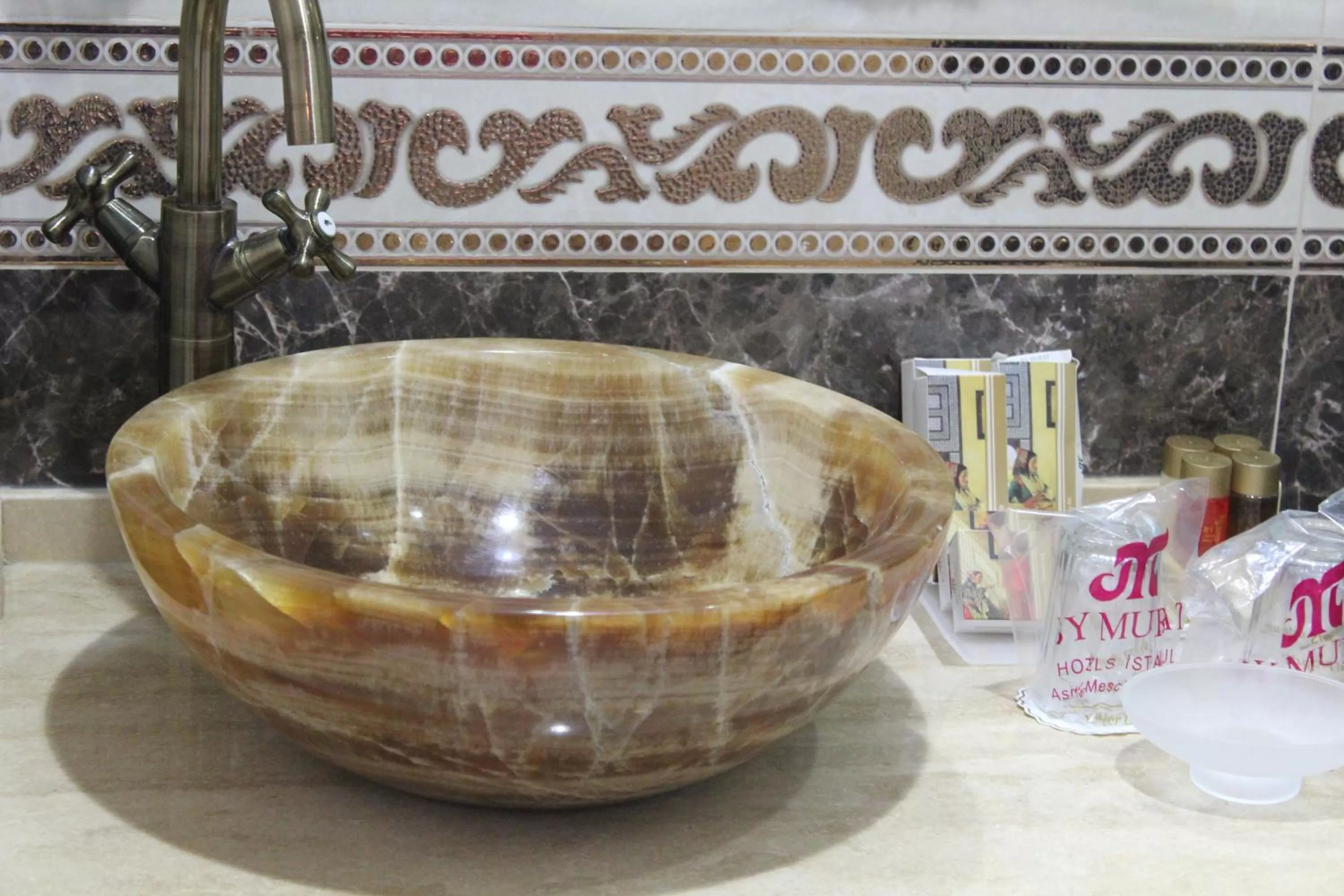 Bathroom in Galatower Hotel