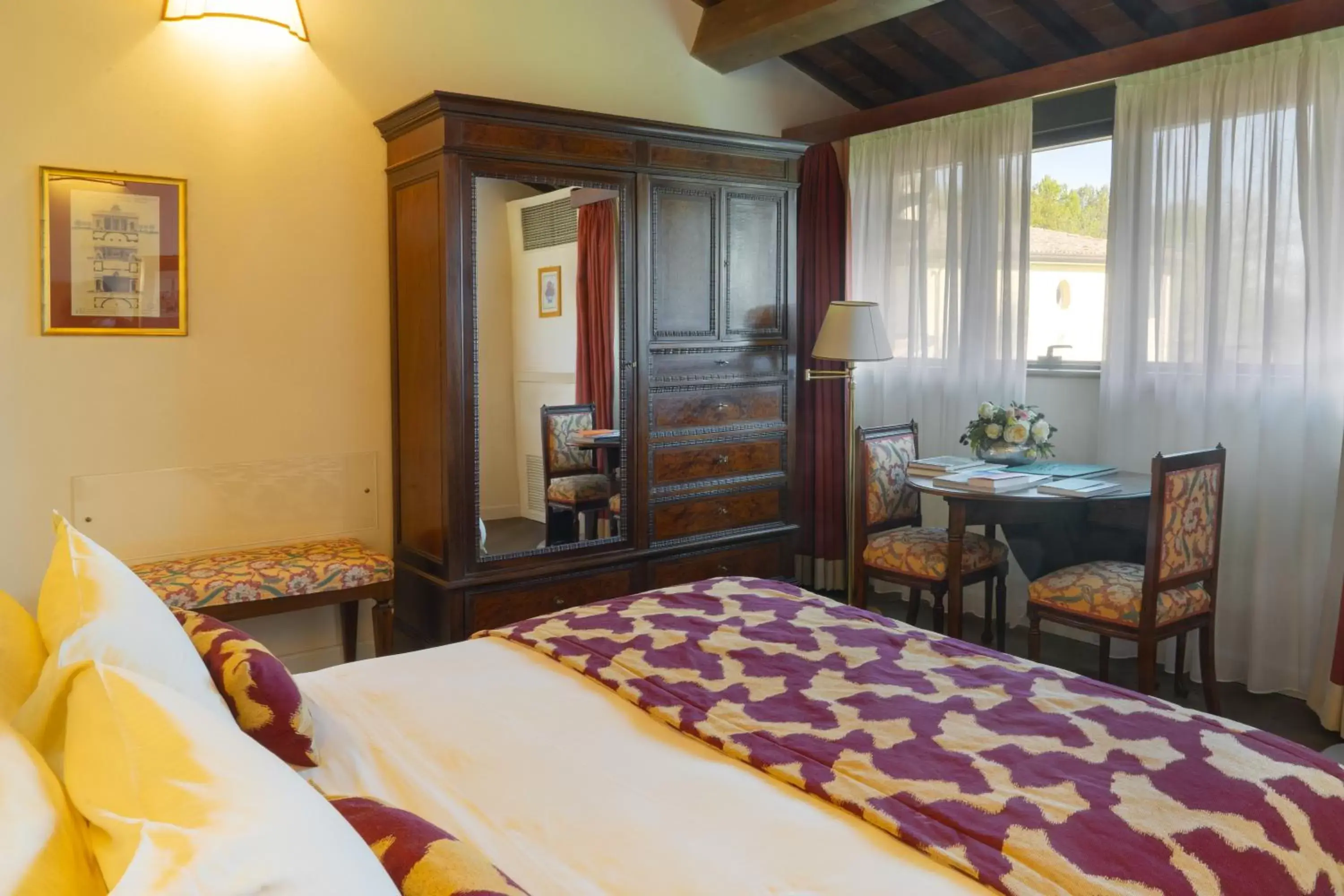 Photo of the whole room, Bed in Villa Abbondanzi Resort