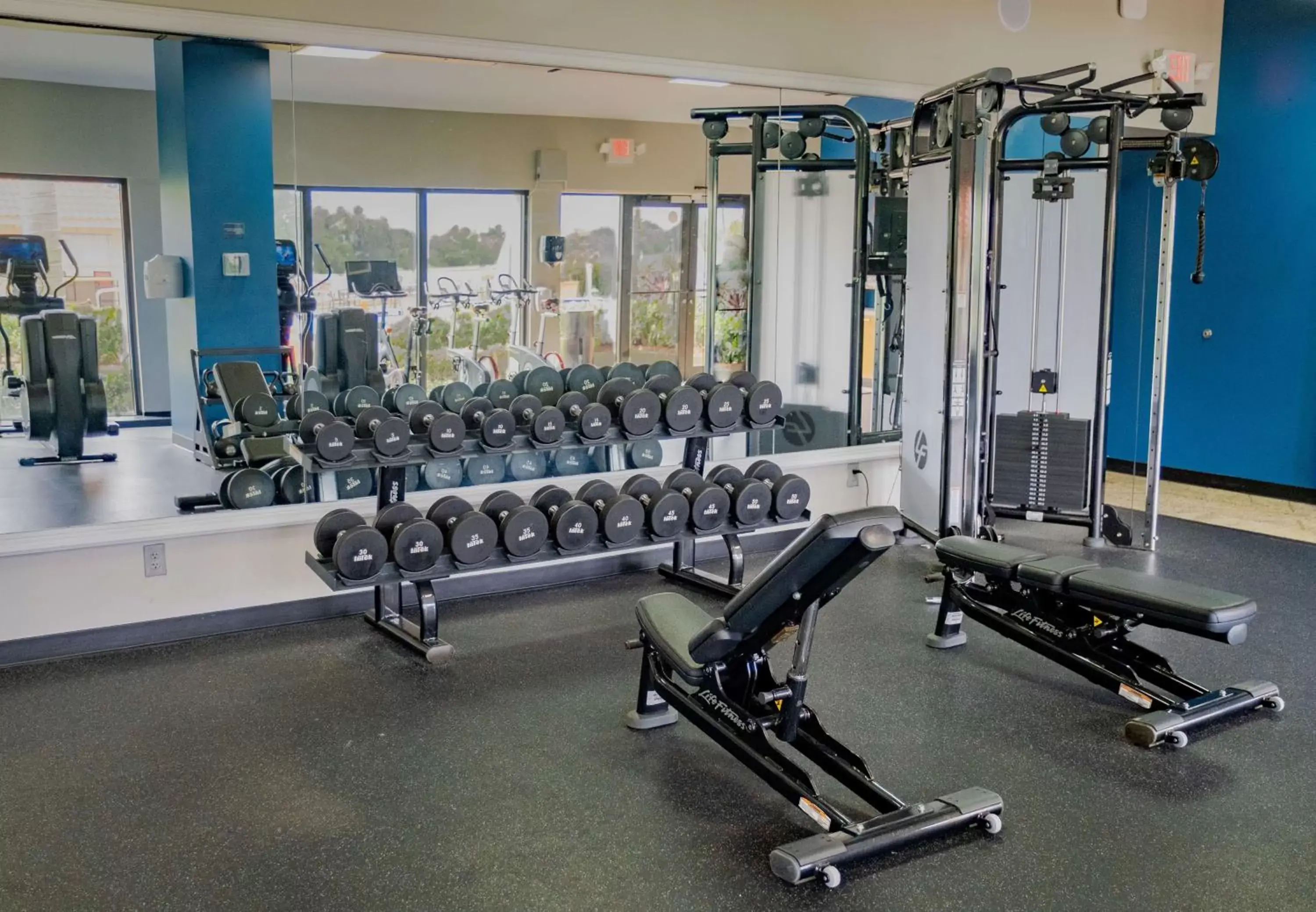 Fitness centre/facilities, Fitness Center/Facilities in Hilton Palm Beach Airport