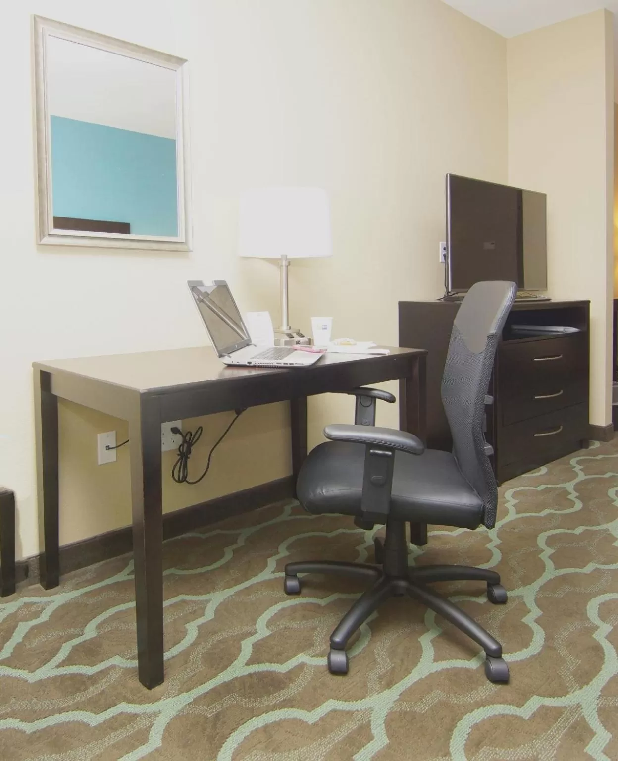 Seating area in Holiday Inn Express Hotels & Suites Cuero by IHG