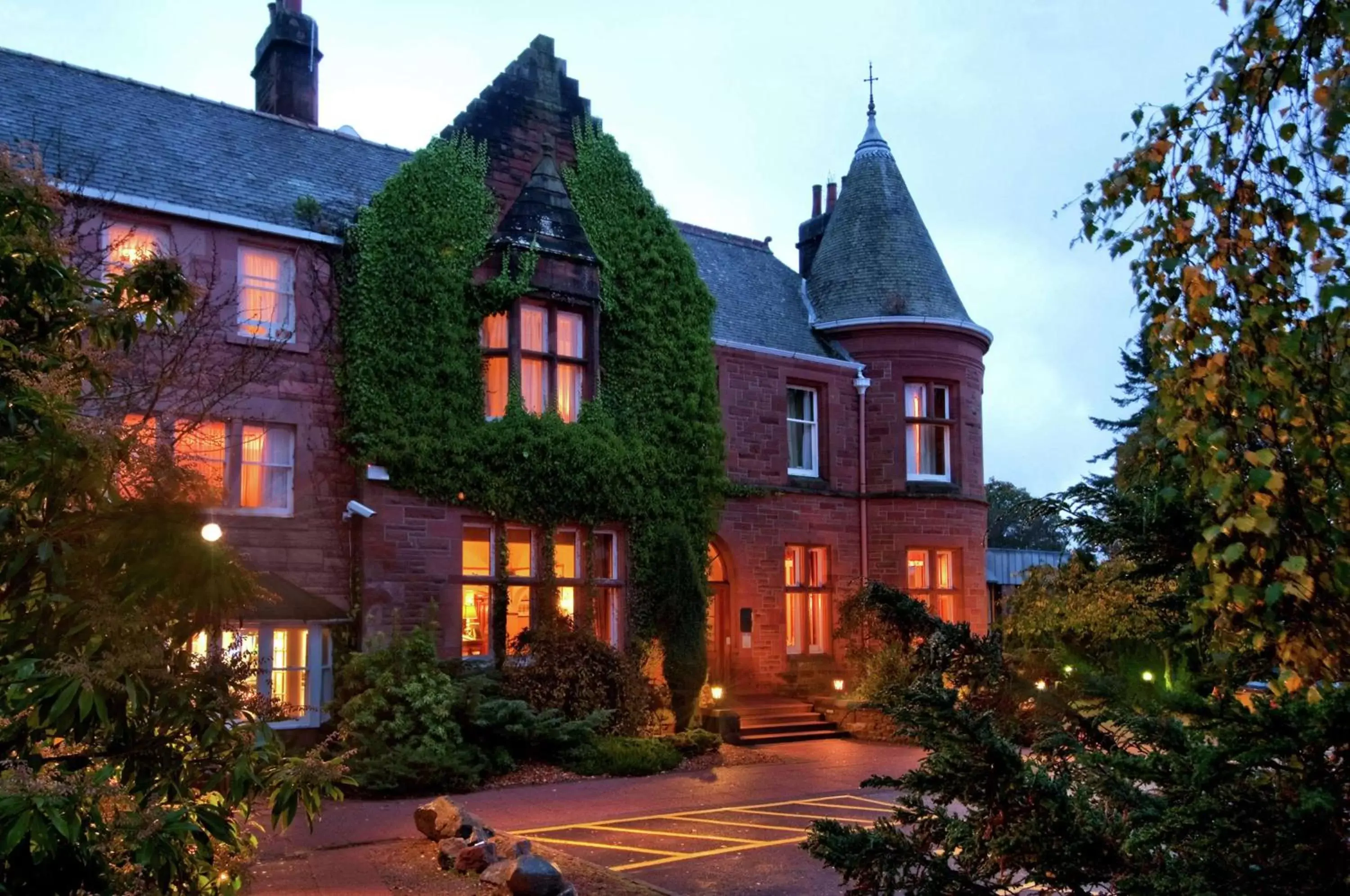 Property Building in Hilton Grand Vacations Club Craigendarroch Suites Scotland