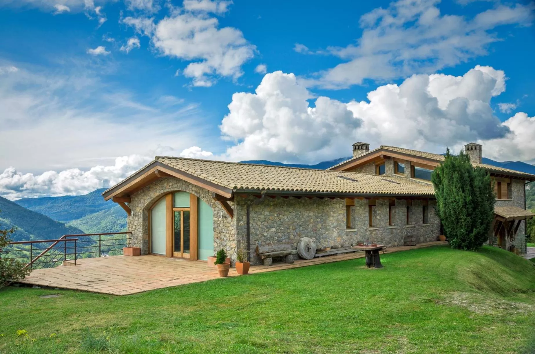 Property building in Serrat del Vent - Adults only