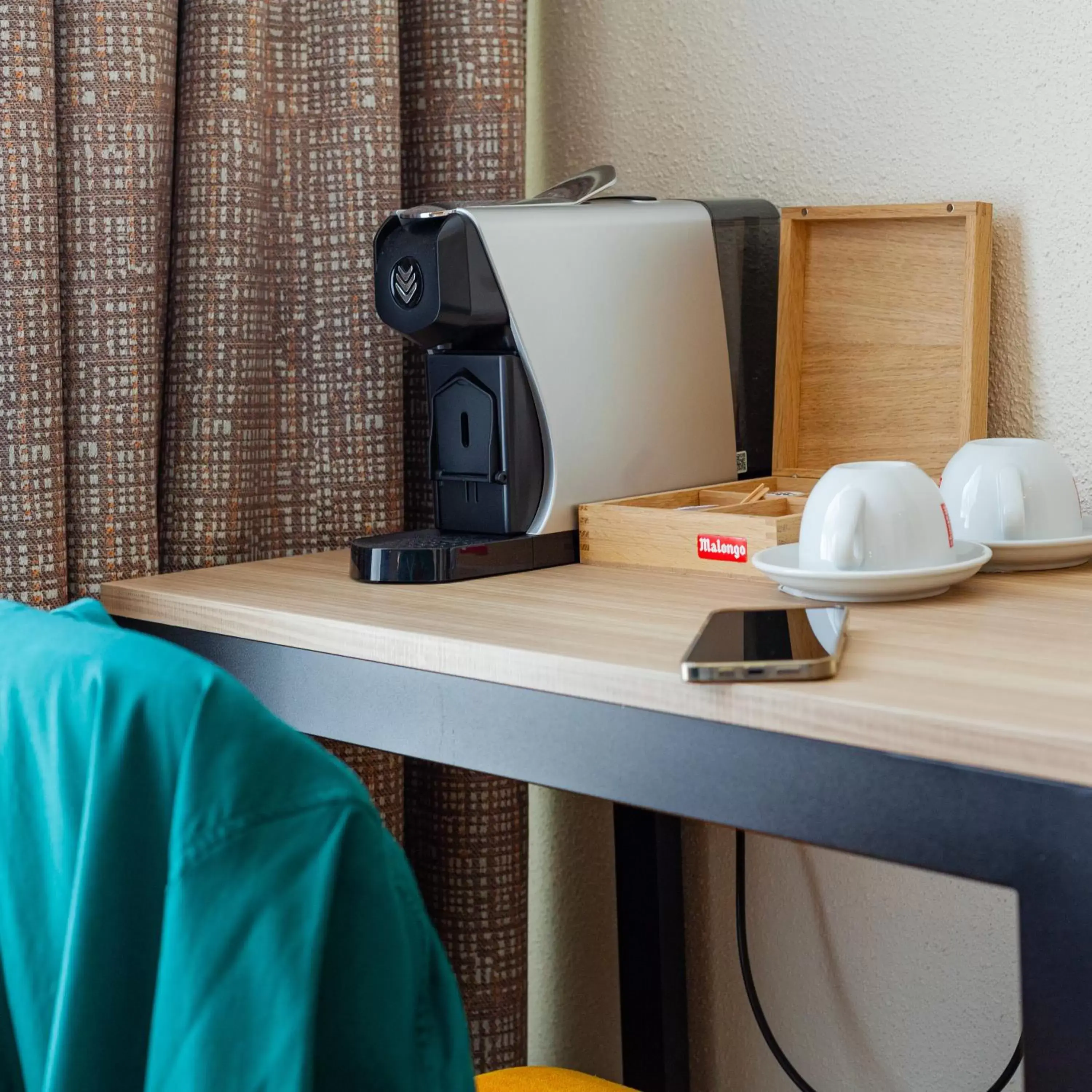 Coffee/tea facilities in Best Western Mulhouse Salvator Centre