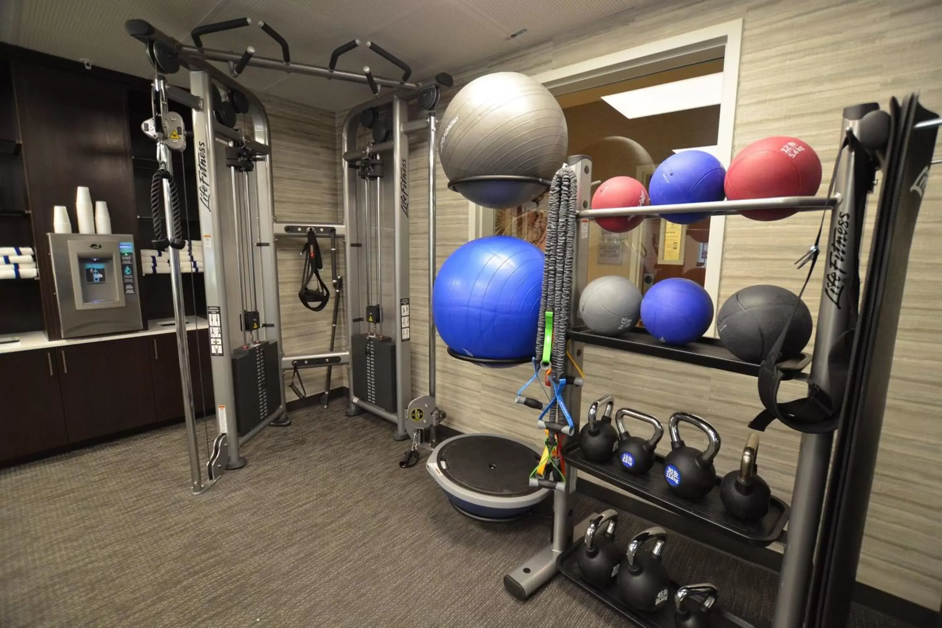 Fitness centre/facilities, Fitness Center/Facilities in Courtyard Ventura Simi Valley