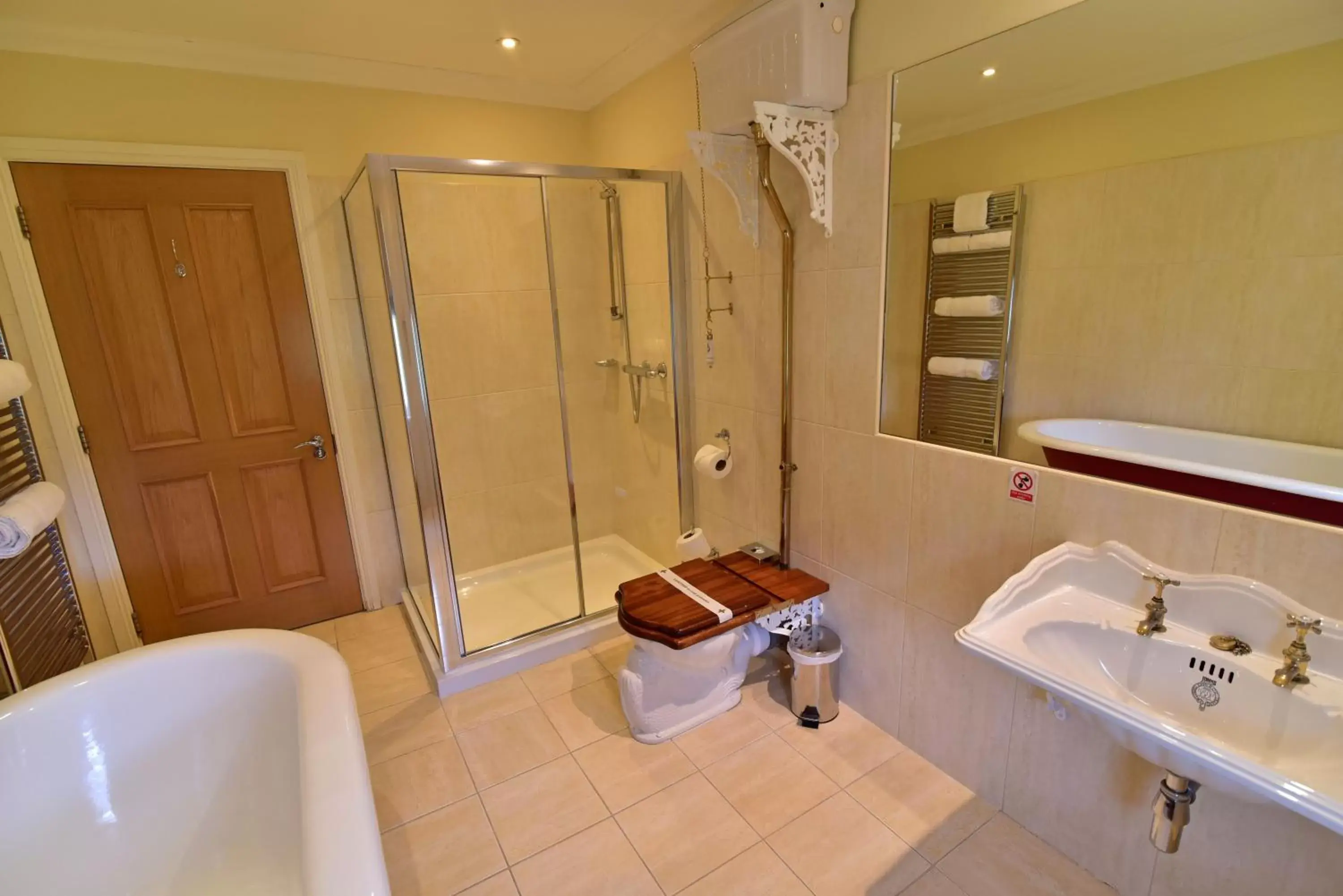 Bathroom in Moness Resort