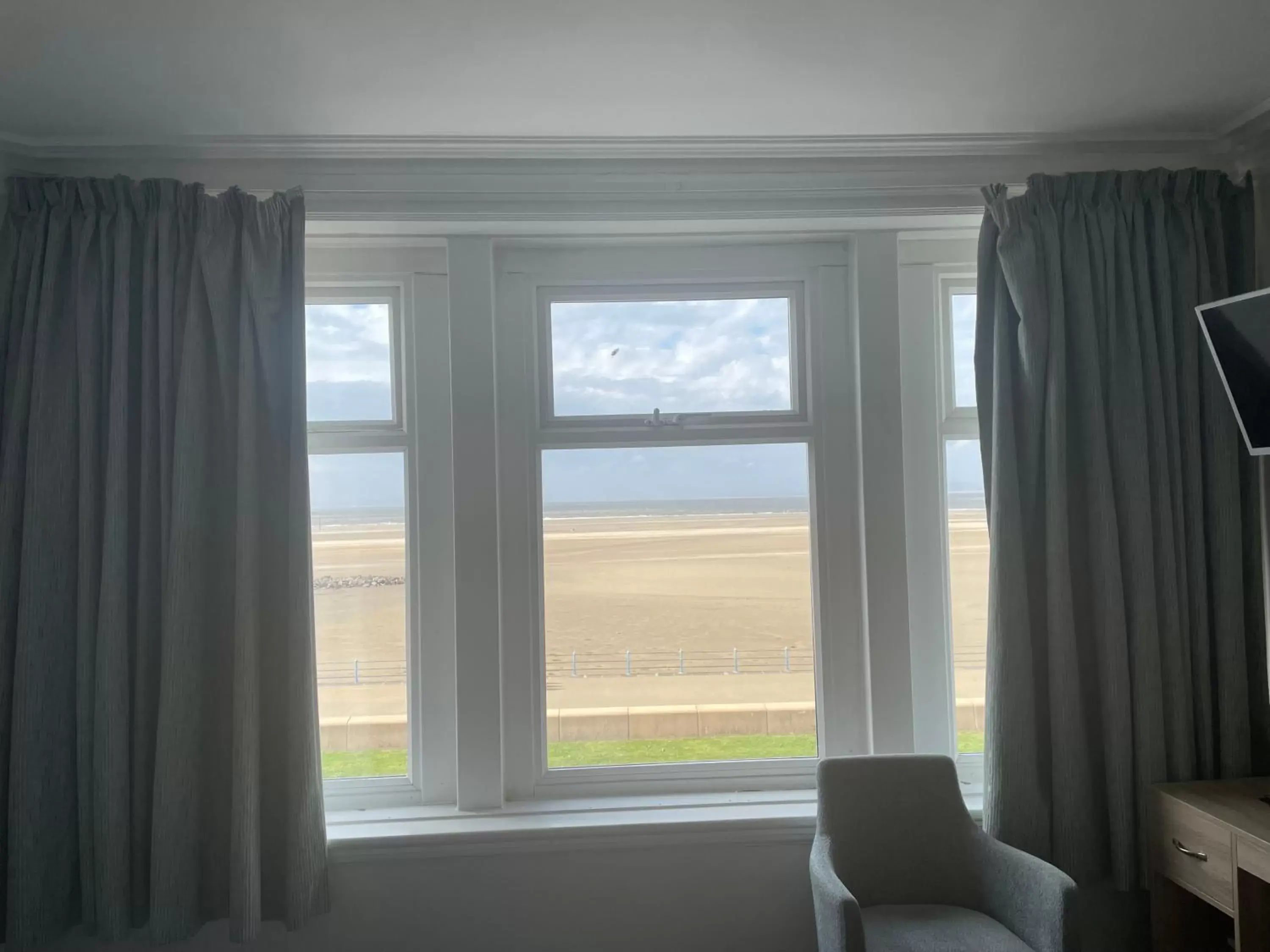 Double Room with Sea View in The Clarendon Hotel Double Room with Sea View in The Clarendon Hotel