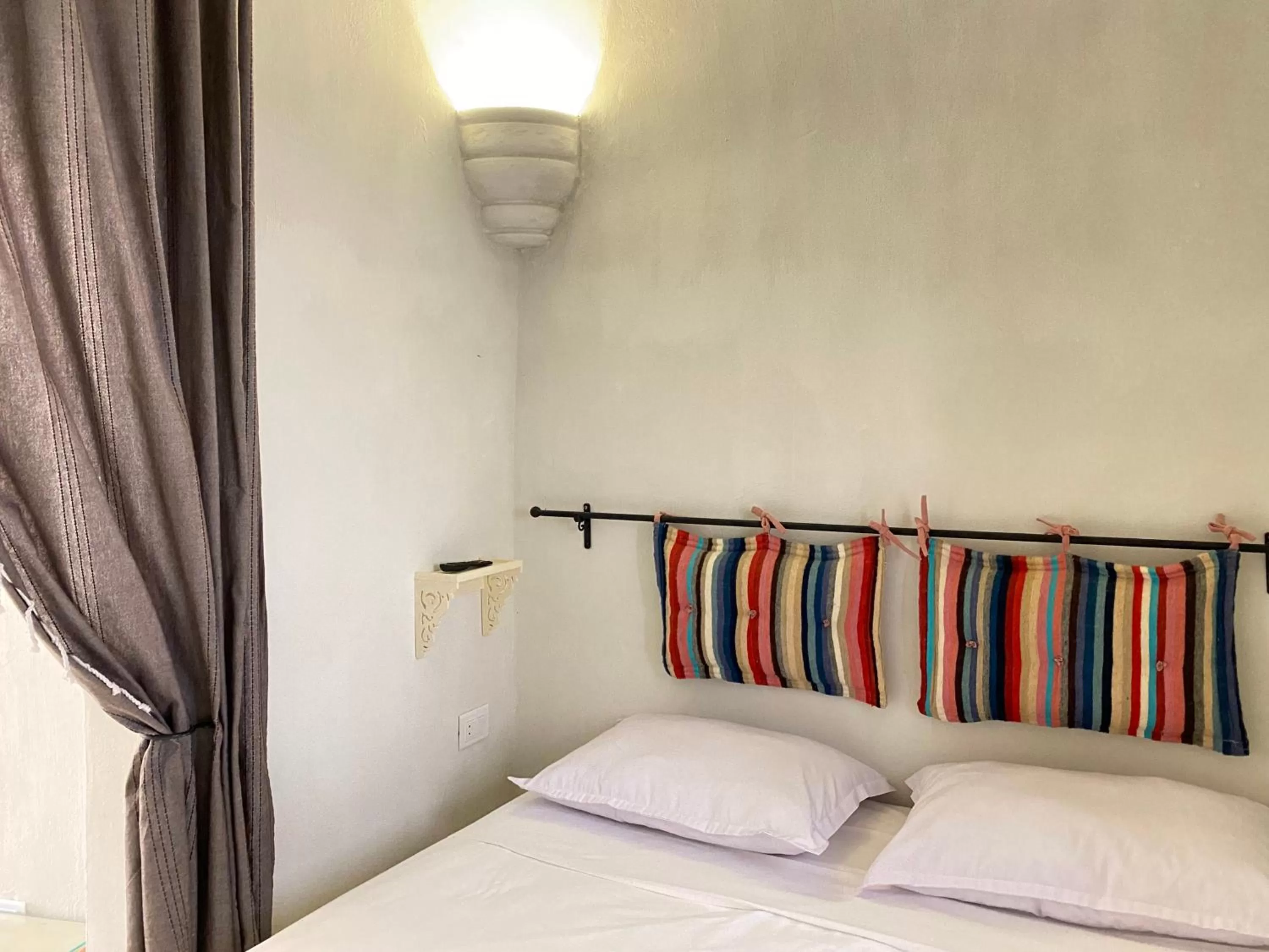 Bed in Djerba Authentique