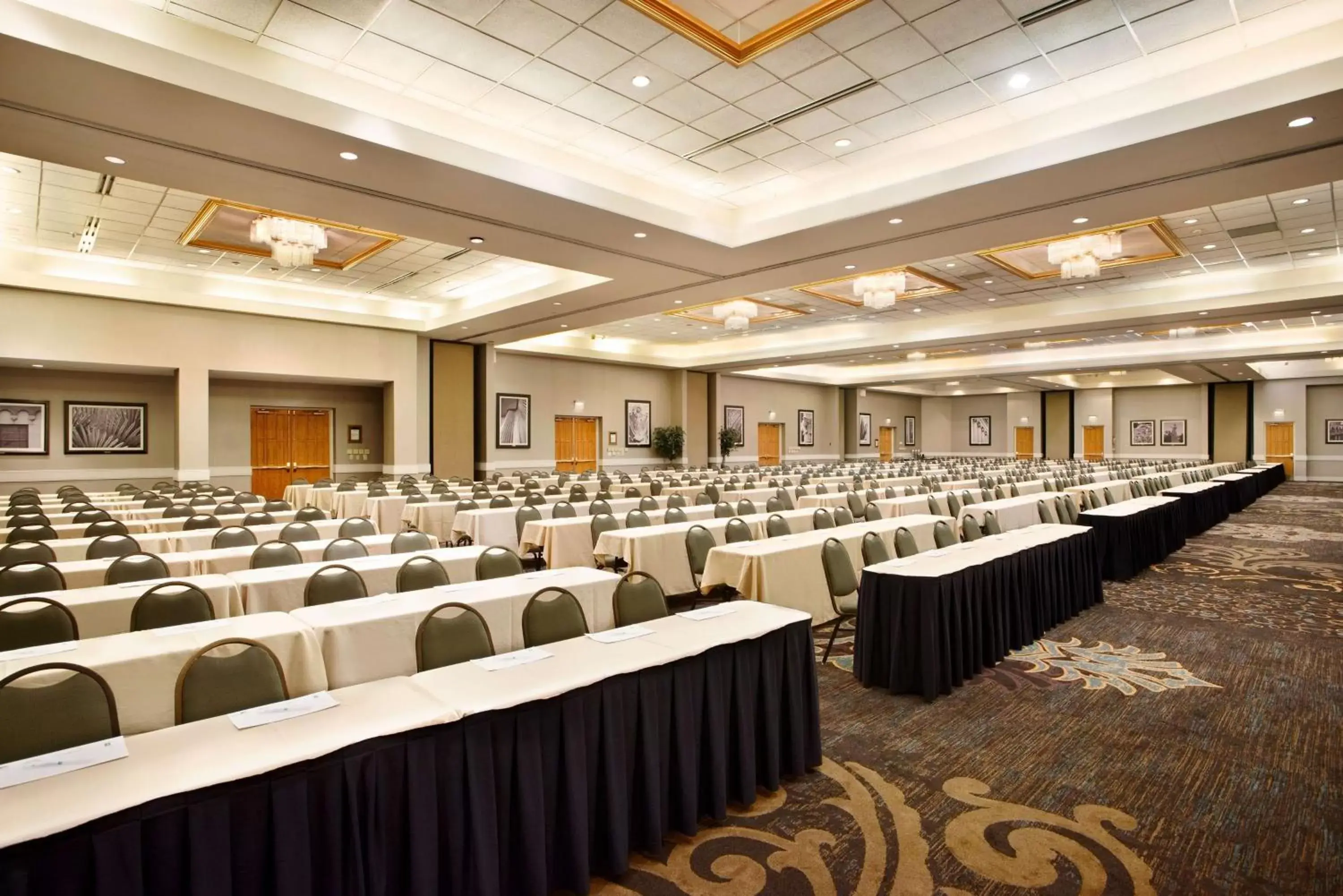 Meeting/conference room in Embassy Suites by Hilton Greensboro Airport