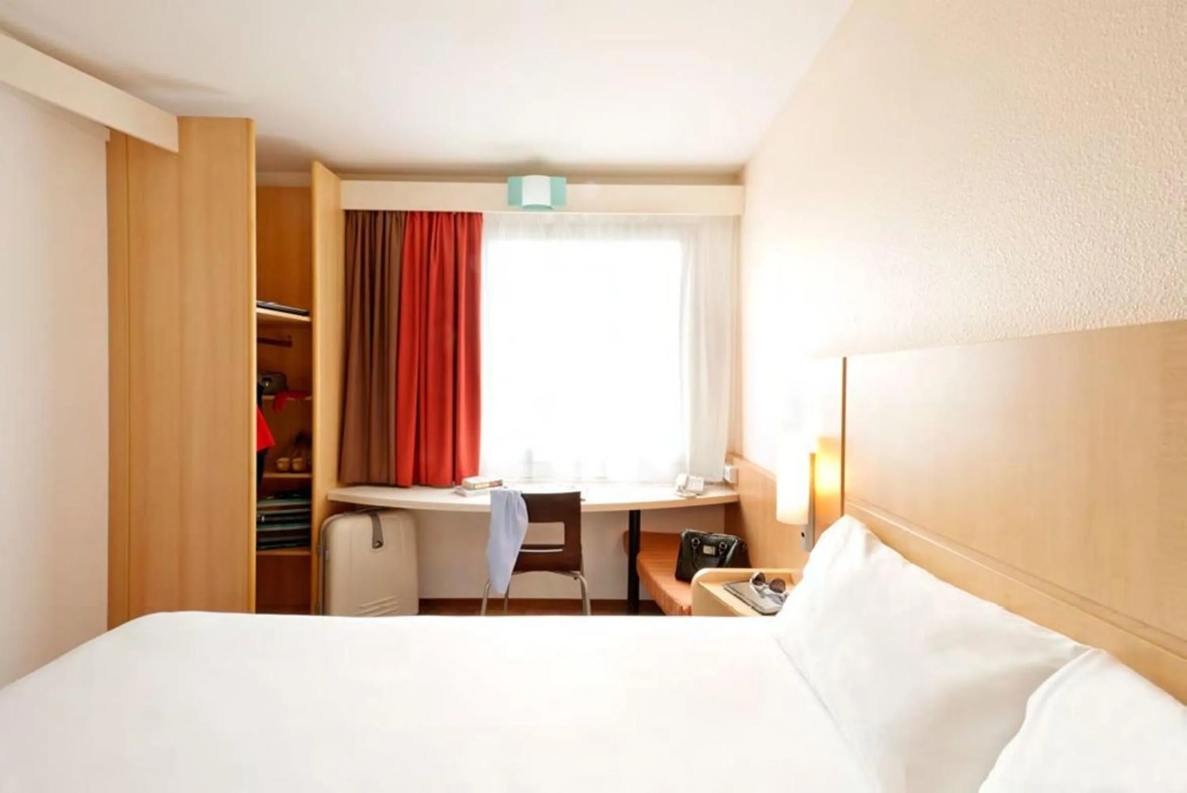 Bed in Ibis Warszawa Ostrobramska