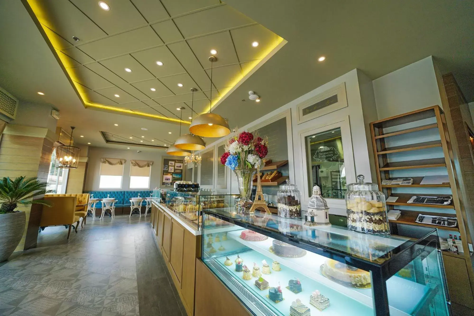 Restaurant/places to eat in Hotel Carlito Tagaytay Restaurant/places to eat in Hotel Carlito Tagaytay