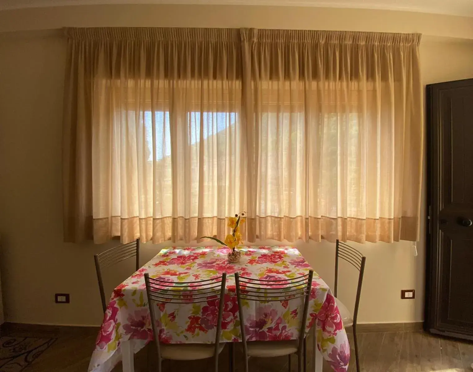 Area and facilities, Dining Area in Hotel Soleado