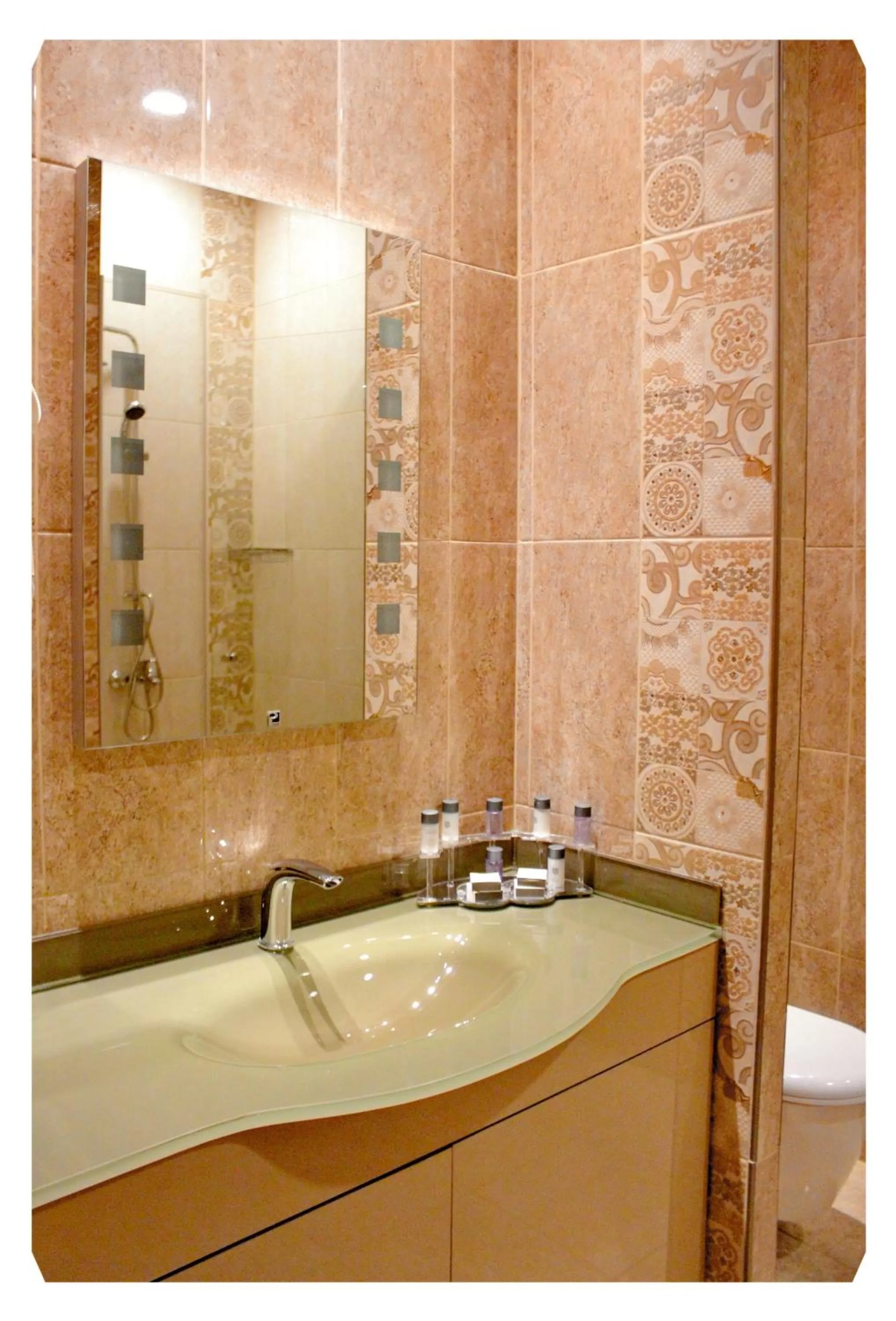 Bathroom in Ragip Pasha Apartments