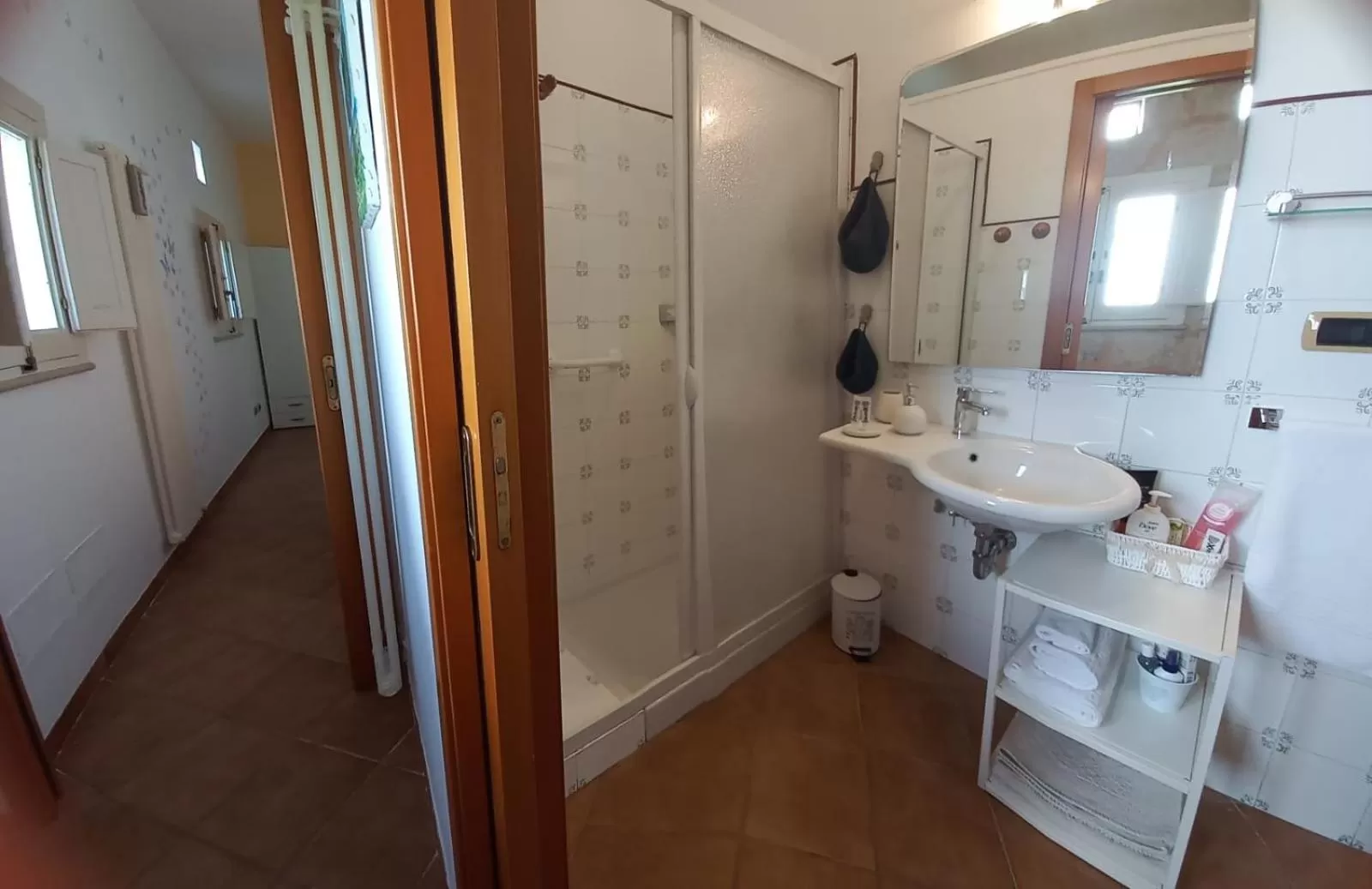 Bathroom in Tronchetto bianco