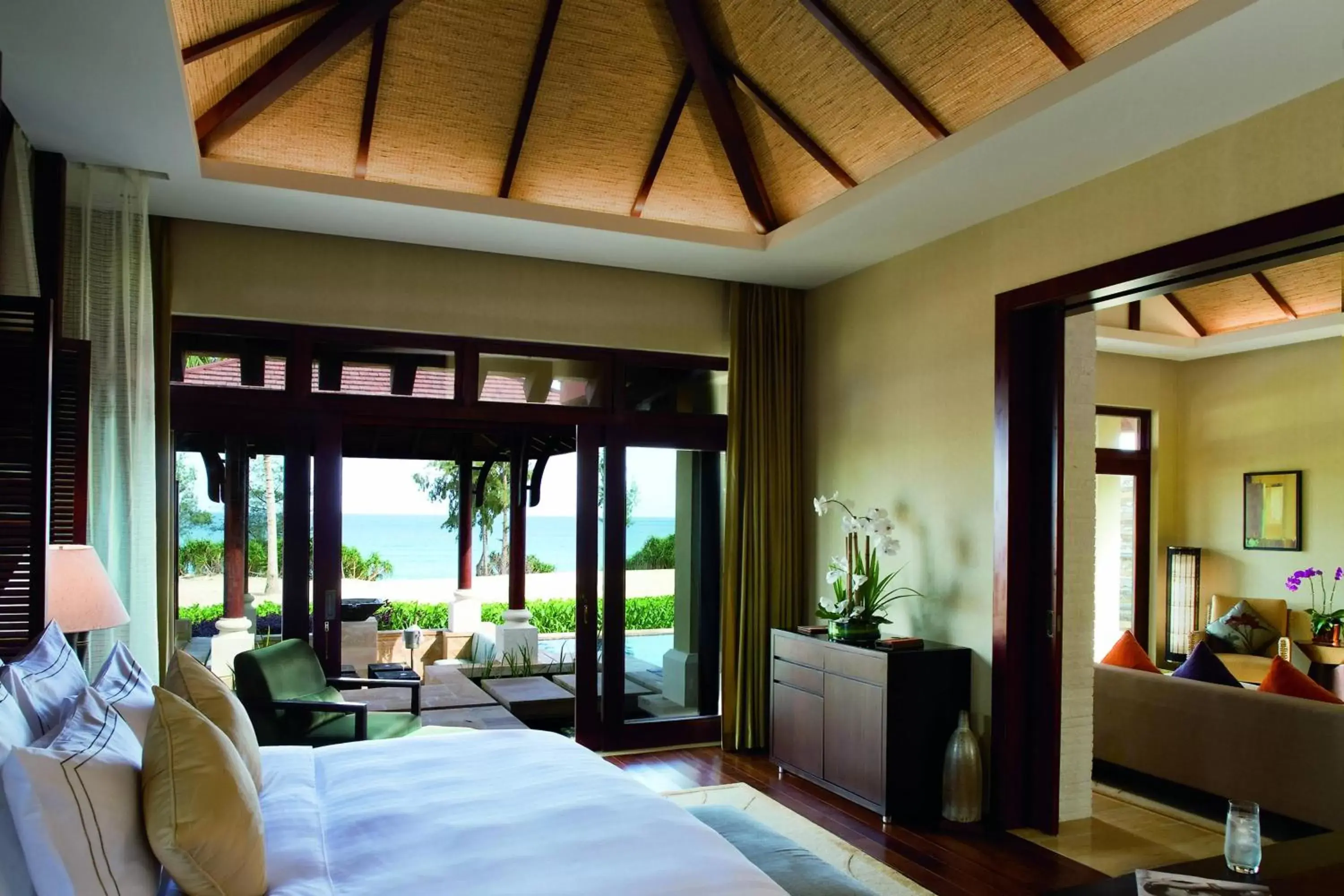 Bedroom in The Ritz-Carlton Sanya, Yalong Bay