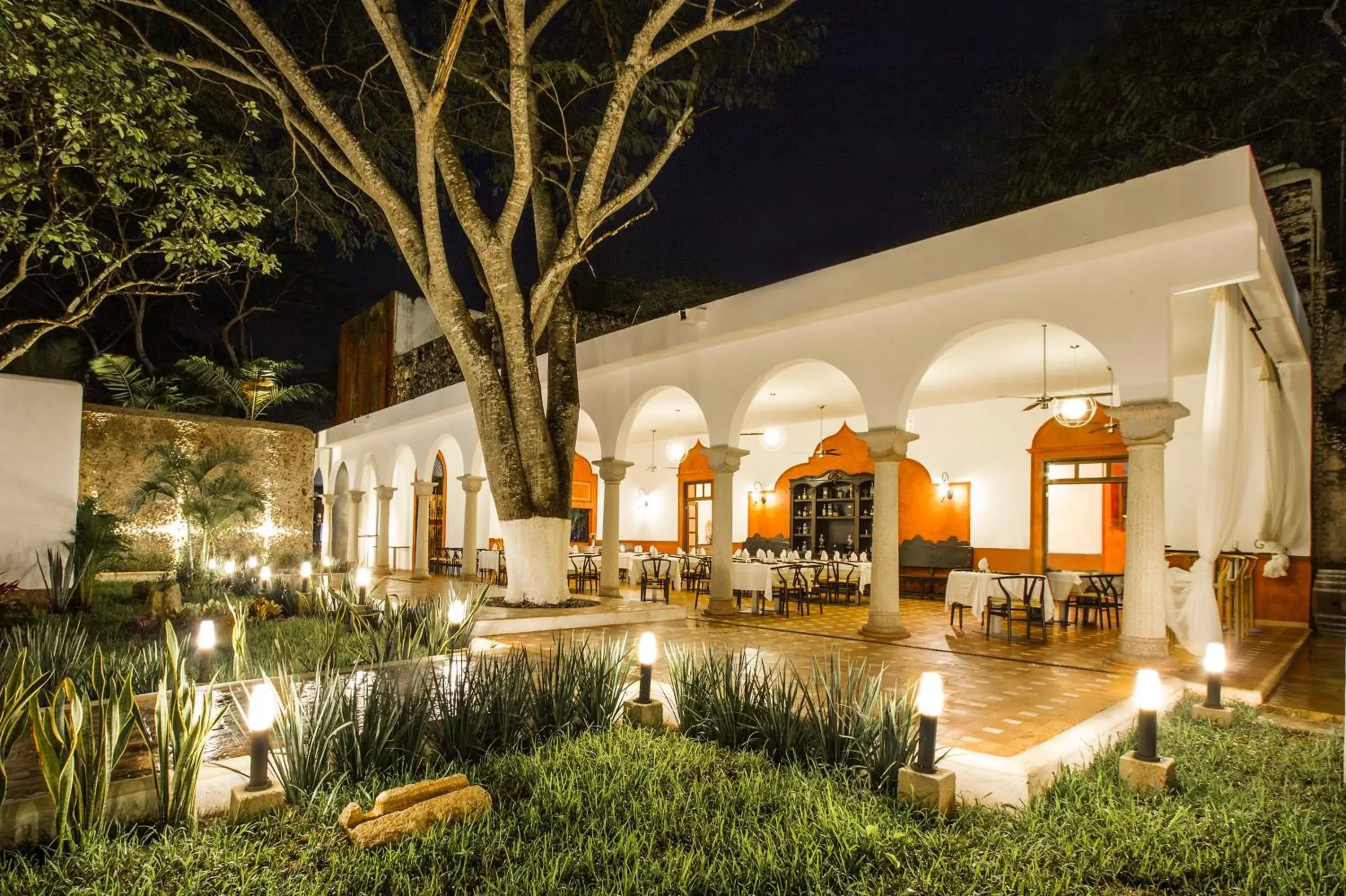 Restaurant/places to eat in Hacienda Santa Cruz Merida